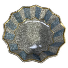 Thorkild Olsen, Royal Copenhagen 1961, plat cannelé bleu pâle et gris craquelé n° 3191