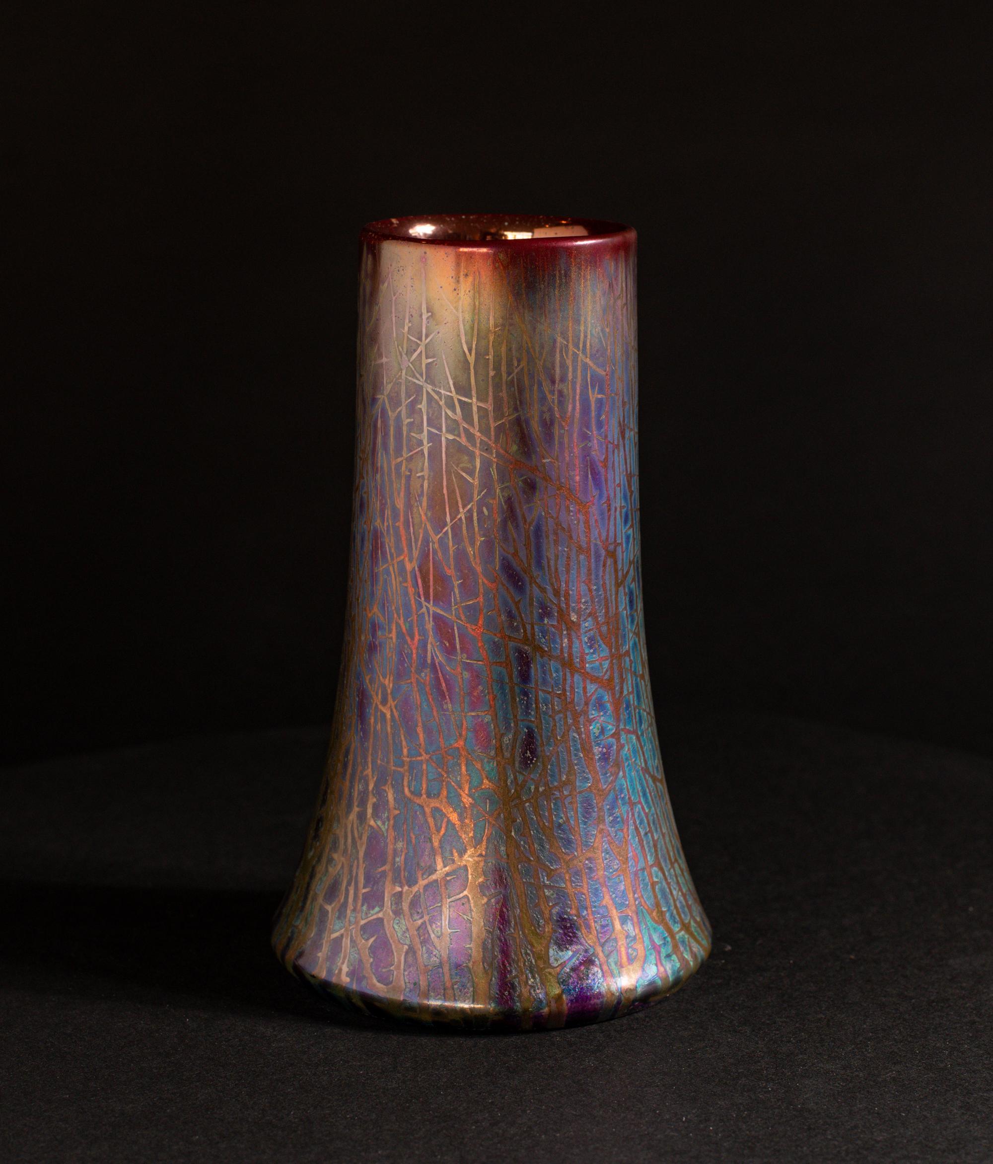 Thorny Iridescent Art Nouveau Vase In Excellent Condition For Sale In Chicago, US