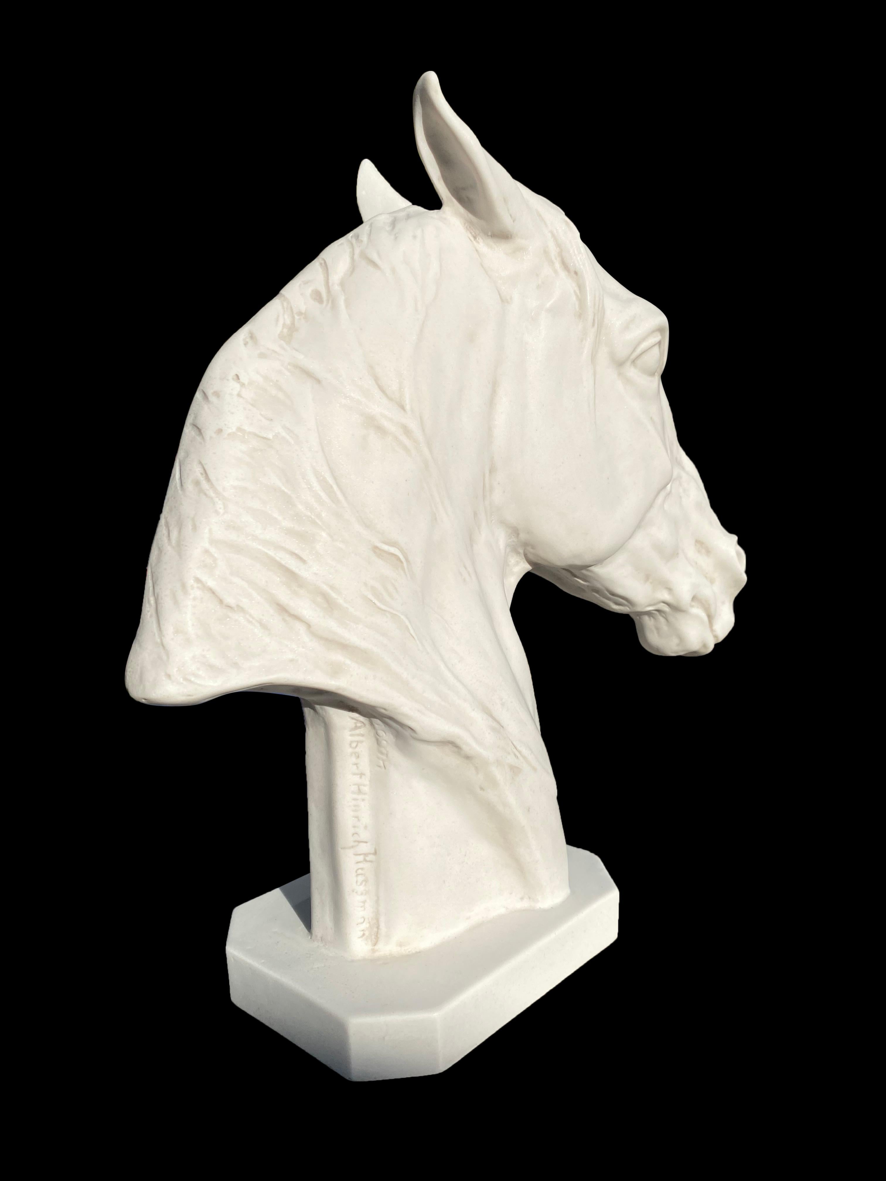 Thoroughbred Horse Portrait Sculpture, 20th Century For Sale 3