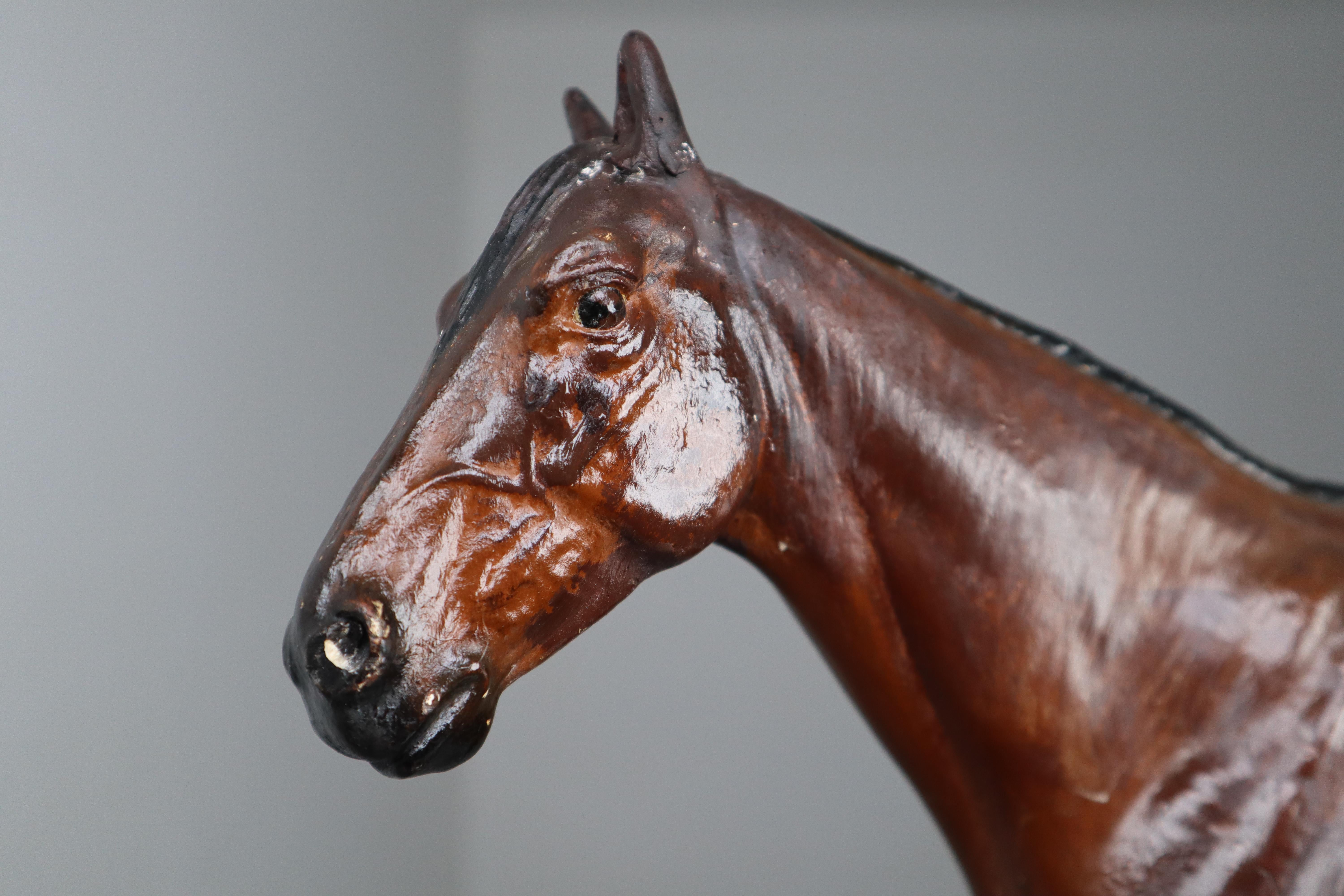 Modèle de cheval Mare en plâtre peint de Max Landsberg, Berlin, 1891 4