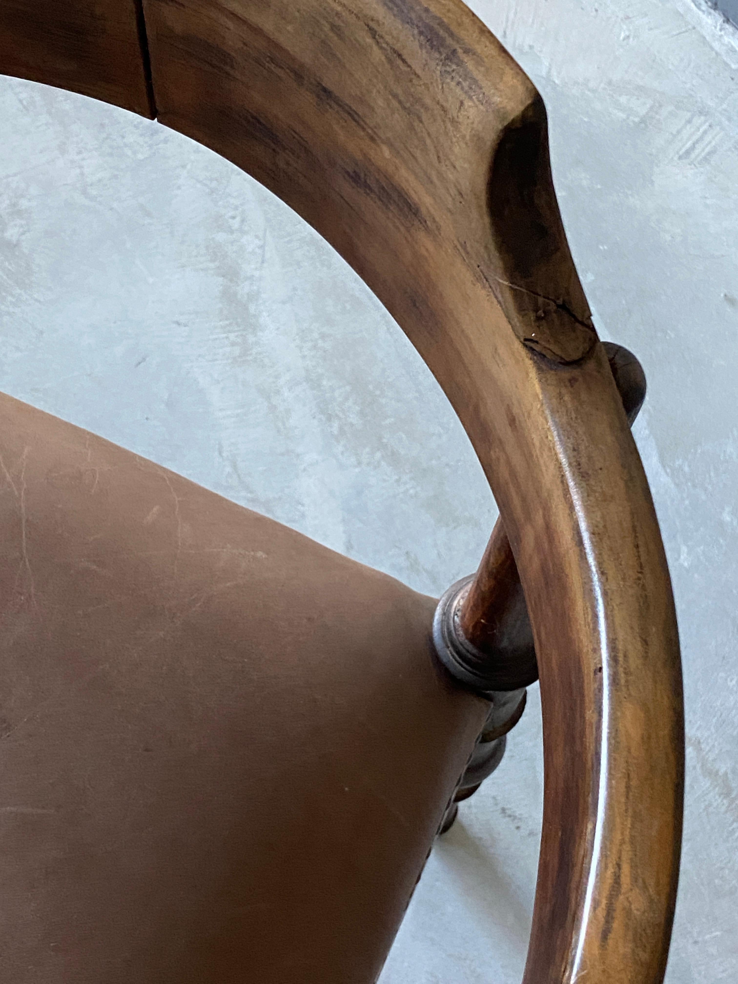 Thorvald Bindesbøll, Side Chair, Leather, Wood, Denmark, circa 1900 In Good Condition In High Point, NC