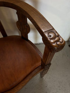 Poltrona Thorvald Bindesbøll in legno massiccio di Oak, Danimarca, 1900