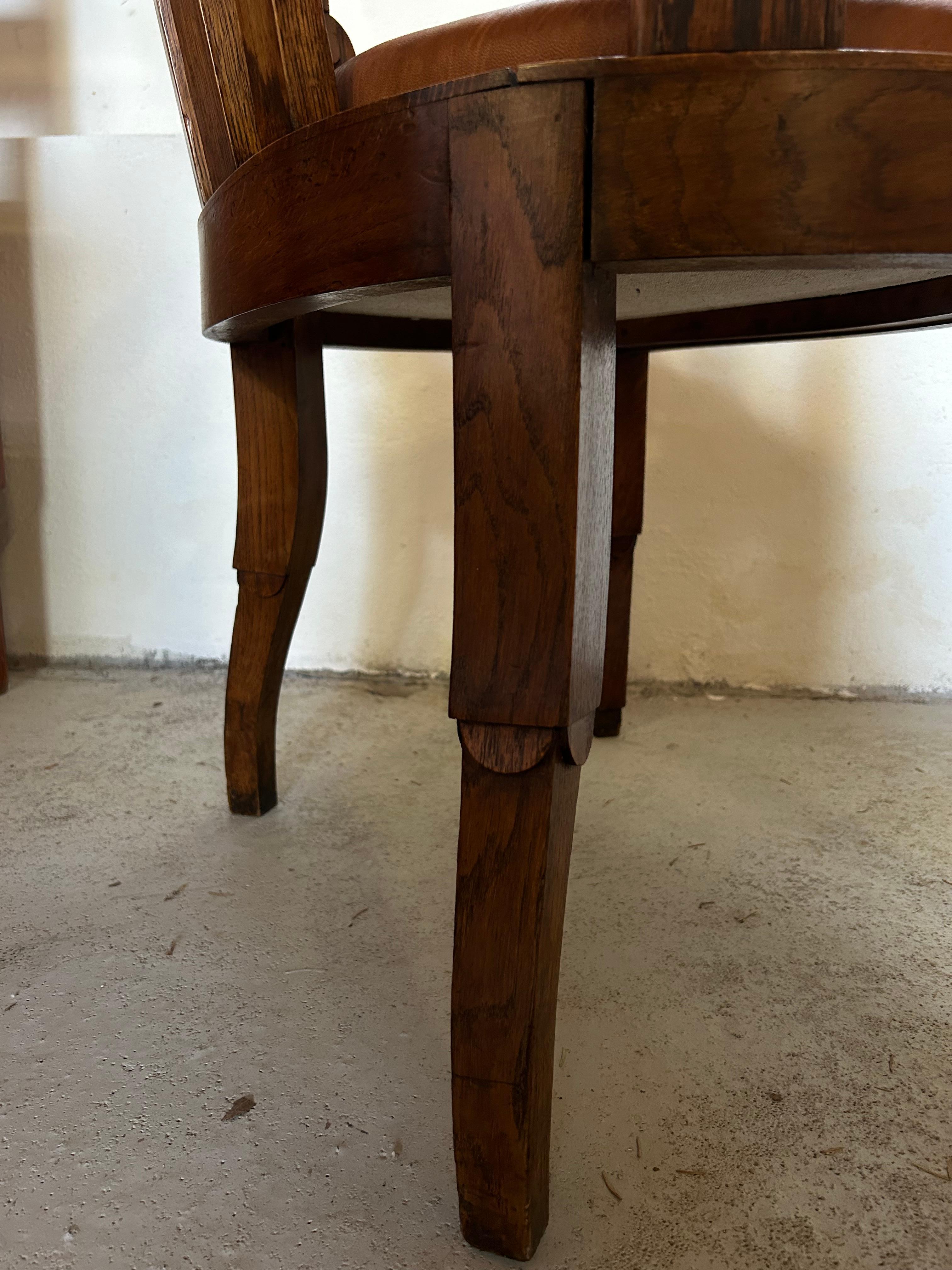 Poltrona Thorvald Bindesbøll in legno massiccio di Oak, Danimarca, 1900 in vendita 1