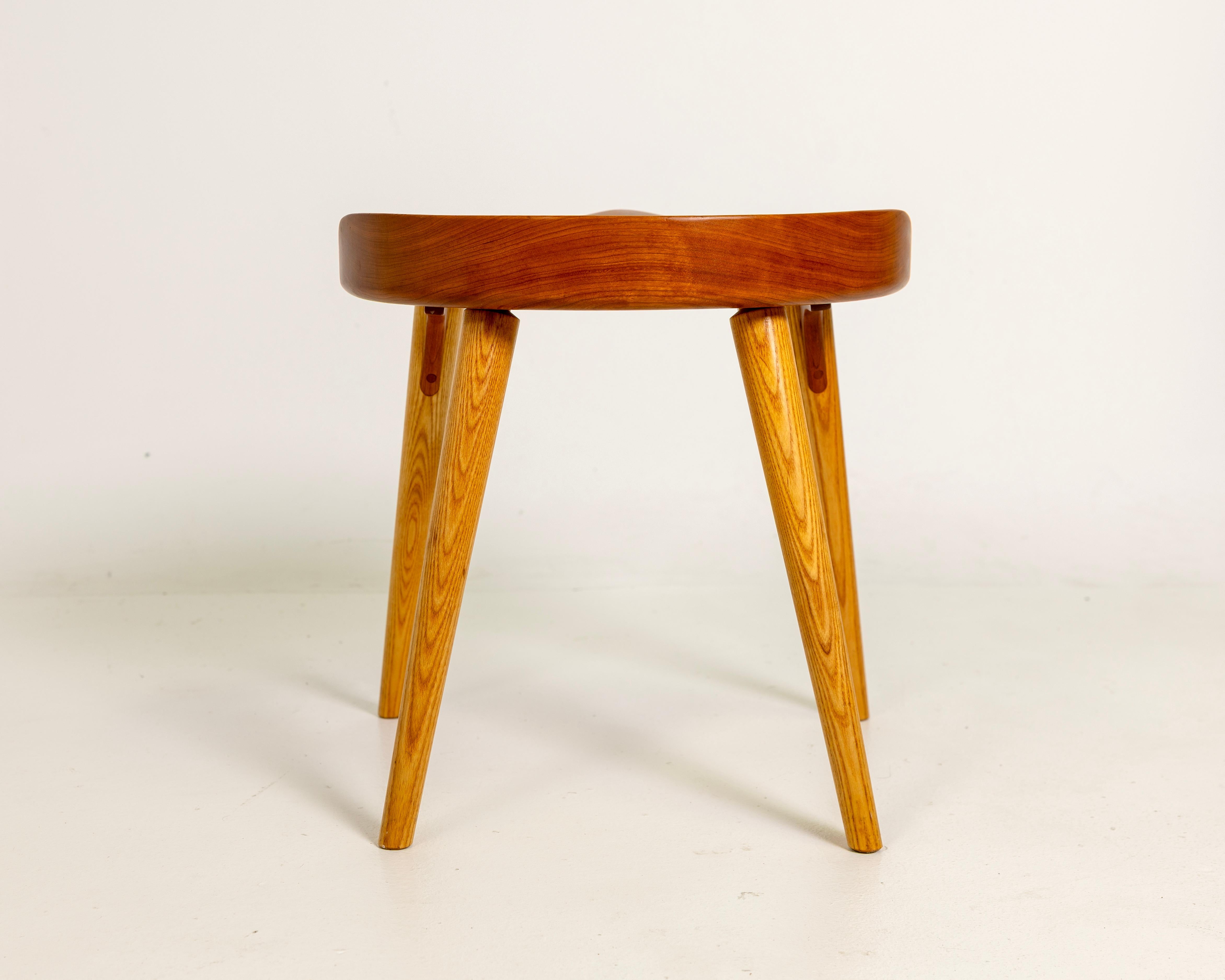 Thos. Moser Stool, 2006, Cherry, Thomas Moser (Kirsche) im Angebot