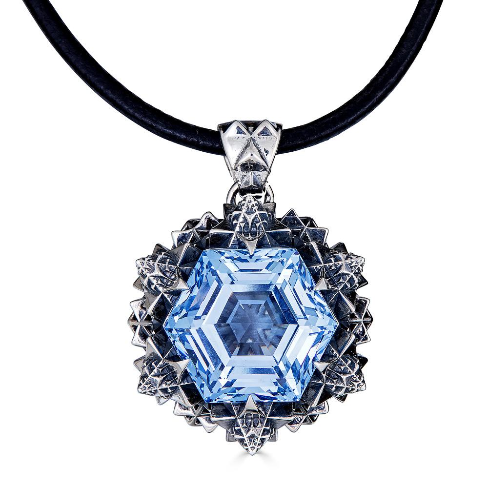 Thoscene Onyx Pendant Necklace For Sale 5