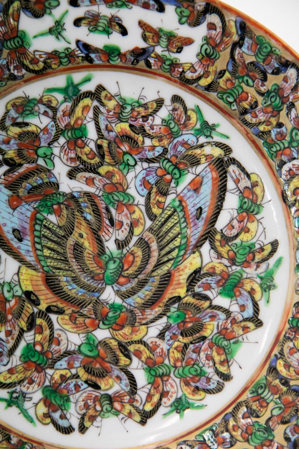 Thousand Butterfly Plate In Good Condition For Sale In Wilson, NC
