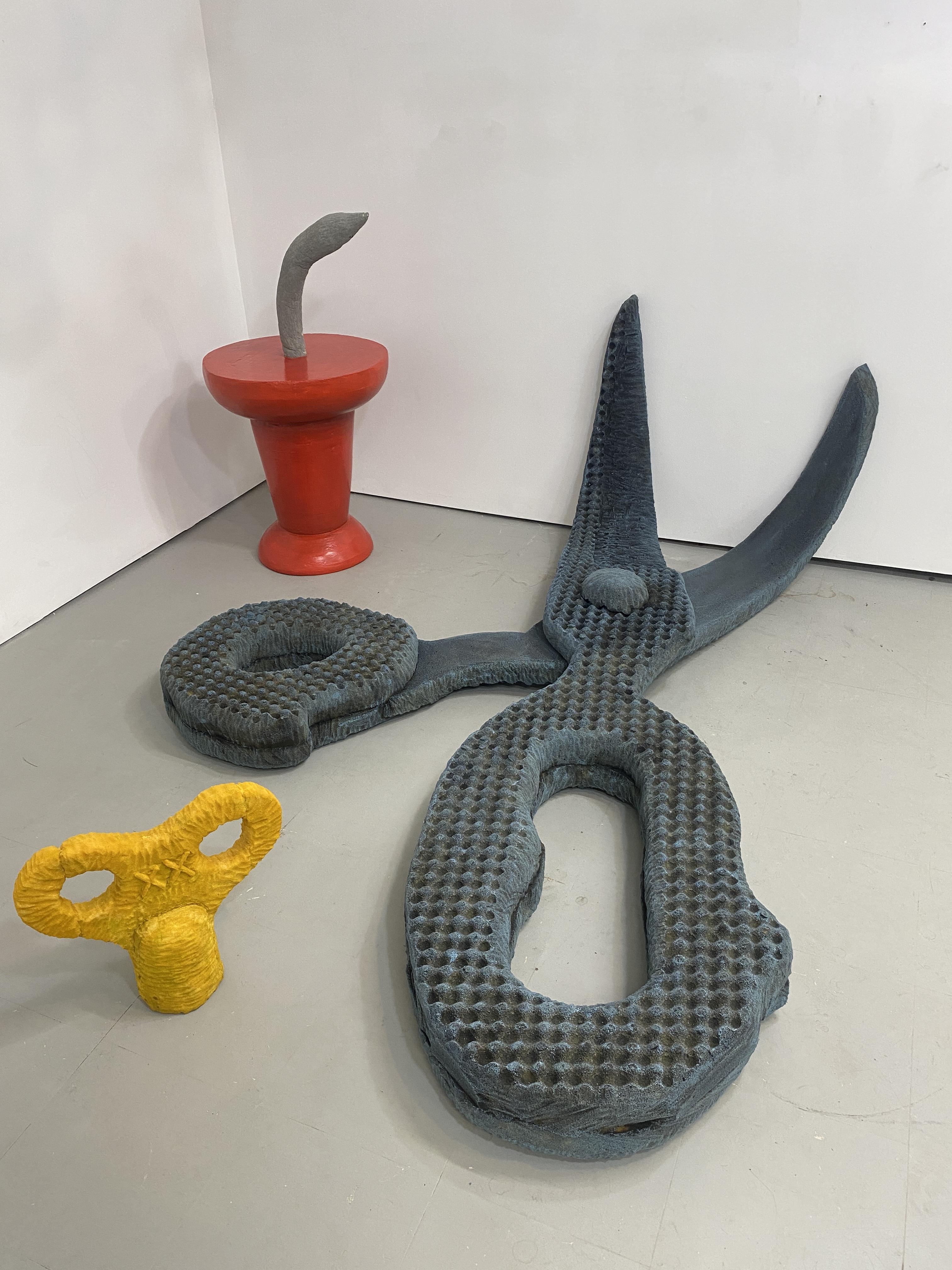 Thrasyvoulos Kalaitzidis Figurative Sculpture - Entities: Scissors