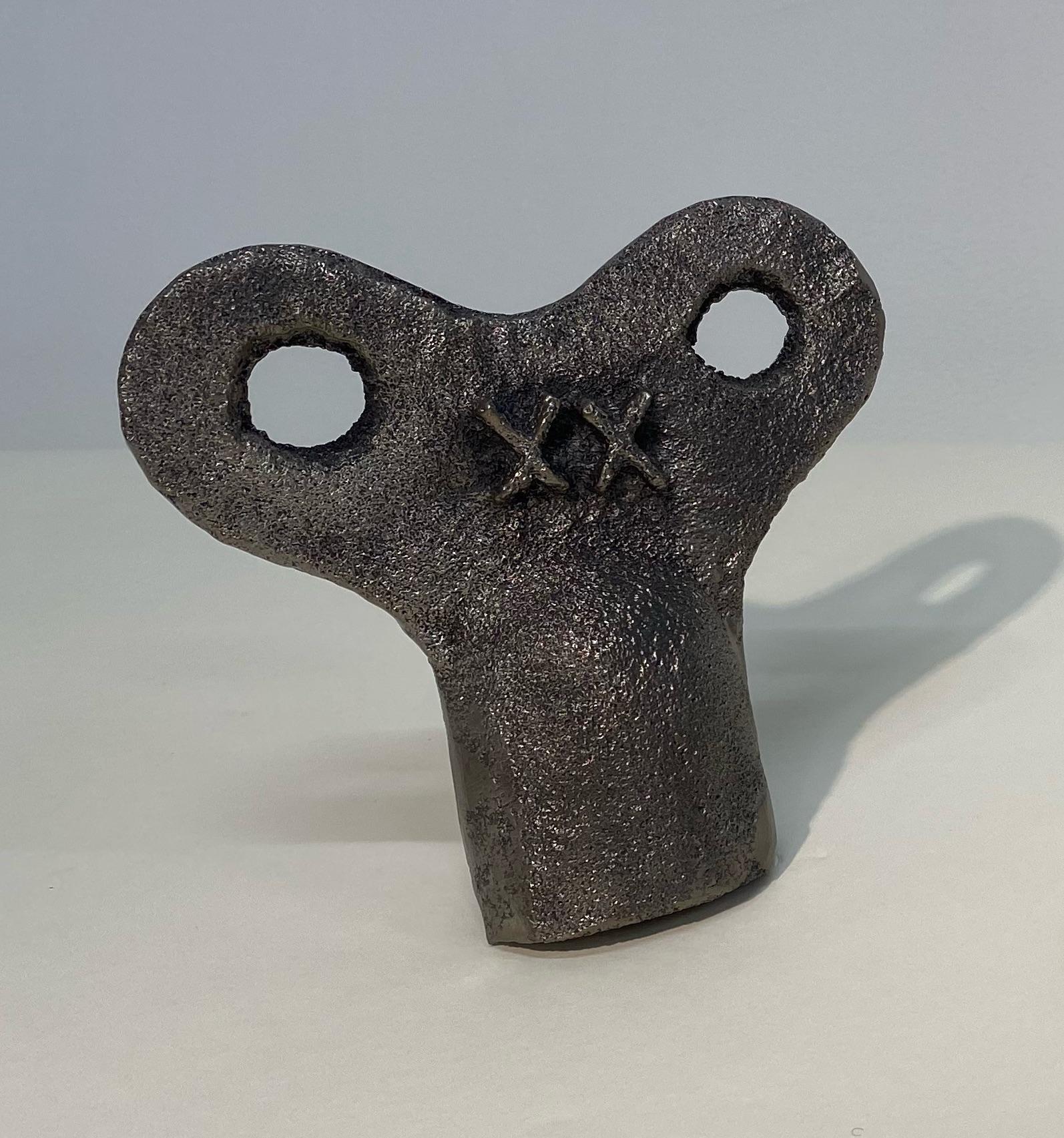 Thrasyvoulos Kalaitzidis Figurative Sculpture - Key I
