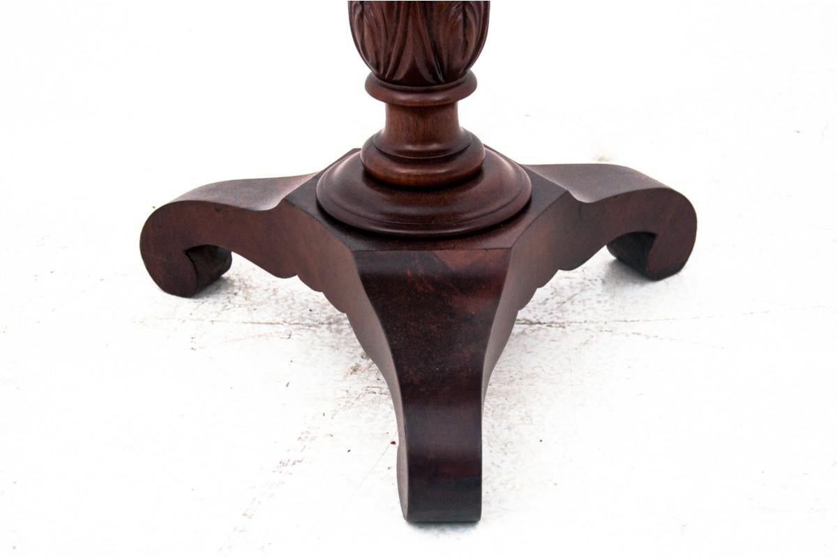 Thread table, Northern Europe, late 19th century. For Sale 8
