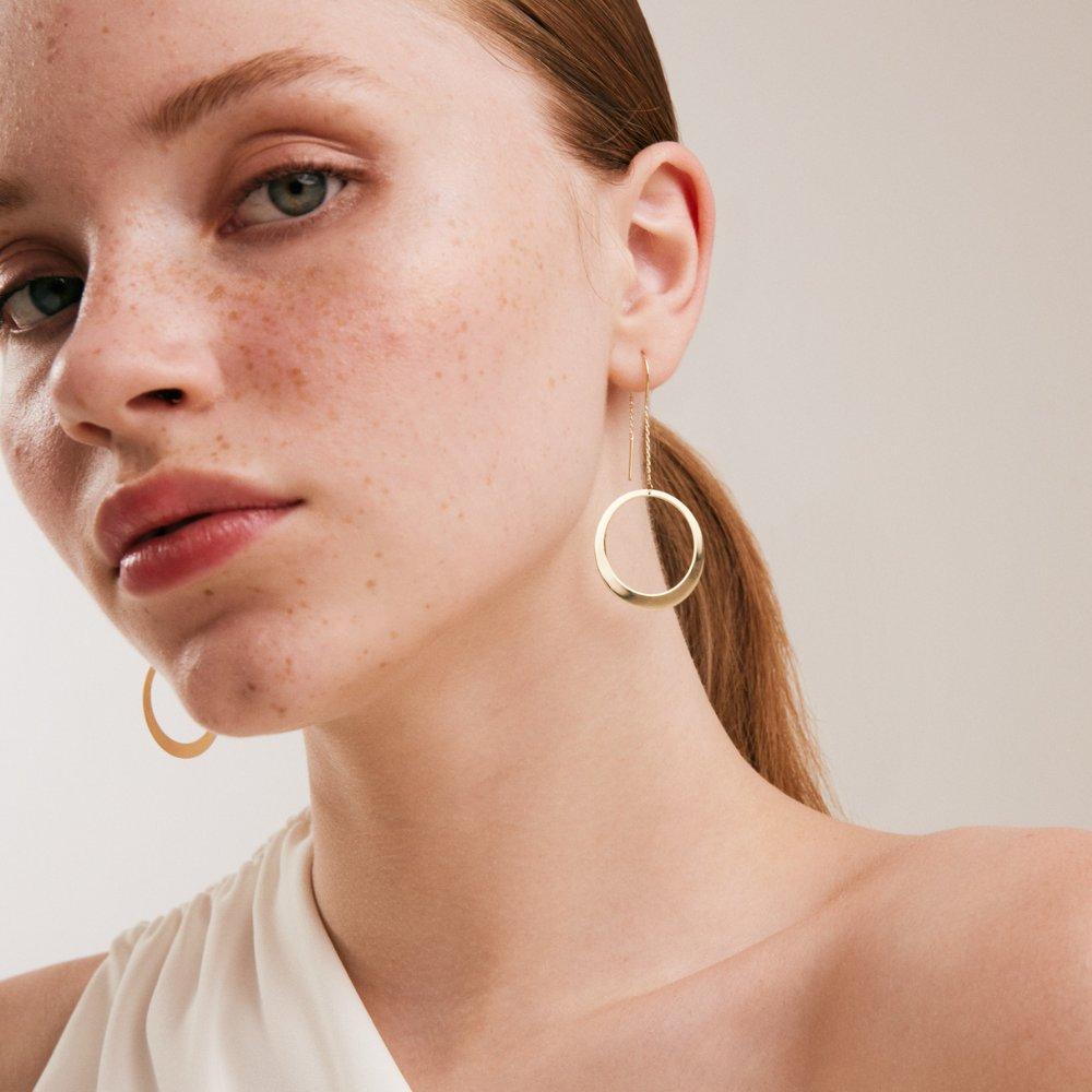 Women's Threader Circle Earrings in 14K Solid Yellow Gold For Sale