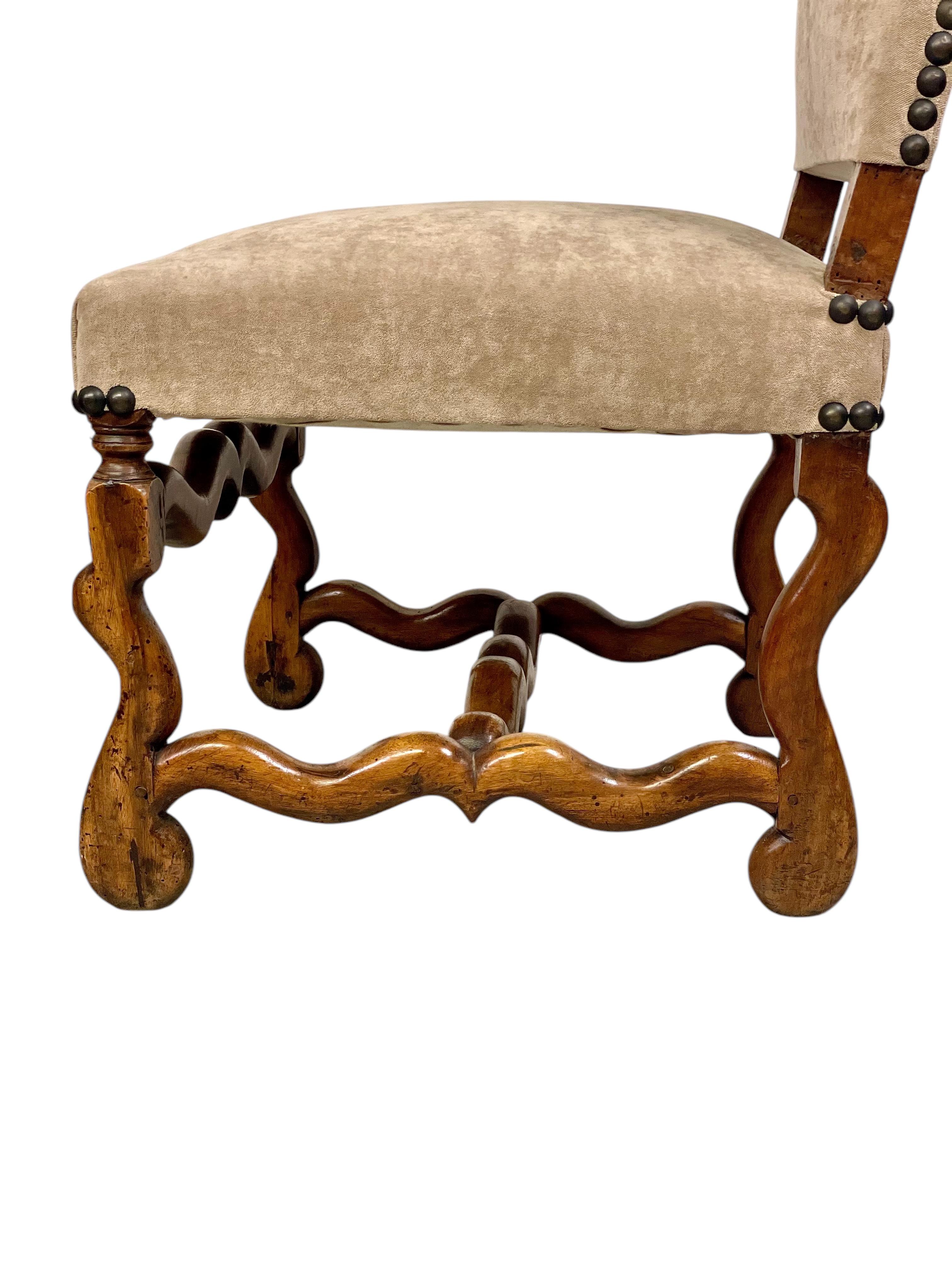 Three 17th Century Louis XIII Walnut Chairs with Velvet Upholstery For Sale 3