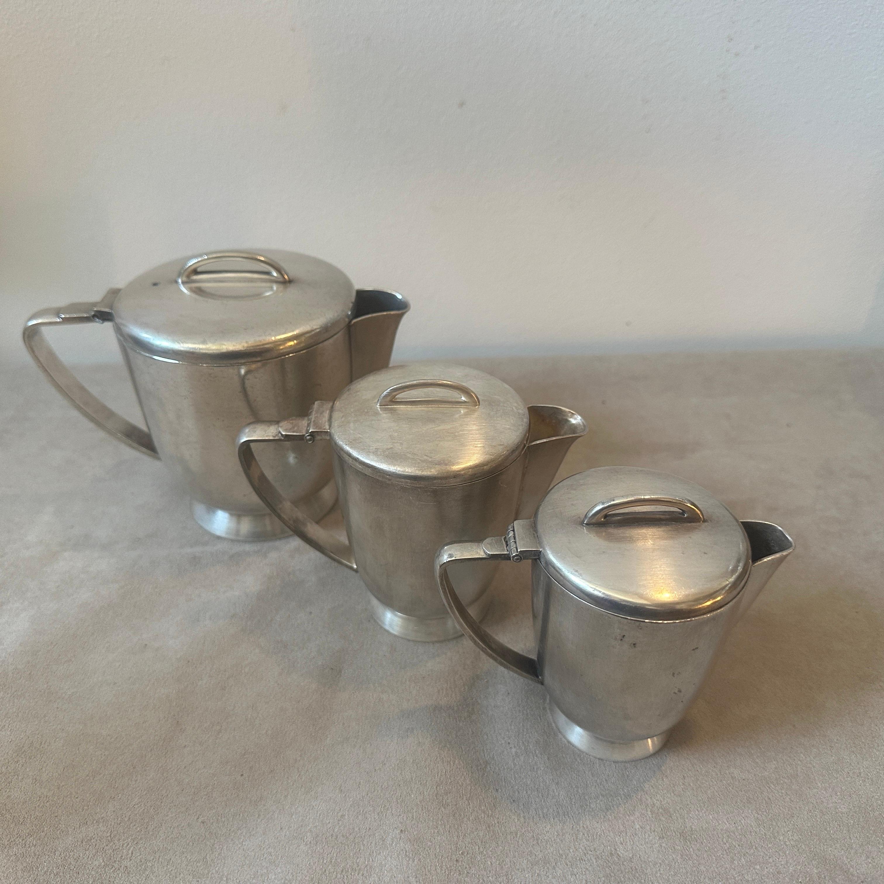 Drei Art-déco-Teekannen von Gio Ponti für Fratelli Calderoni aus den 1930er Jahren (Moderne der Mitte des Jahrhunderts) im Angebot