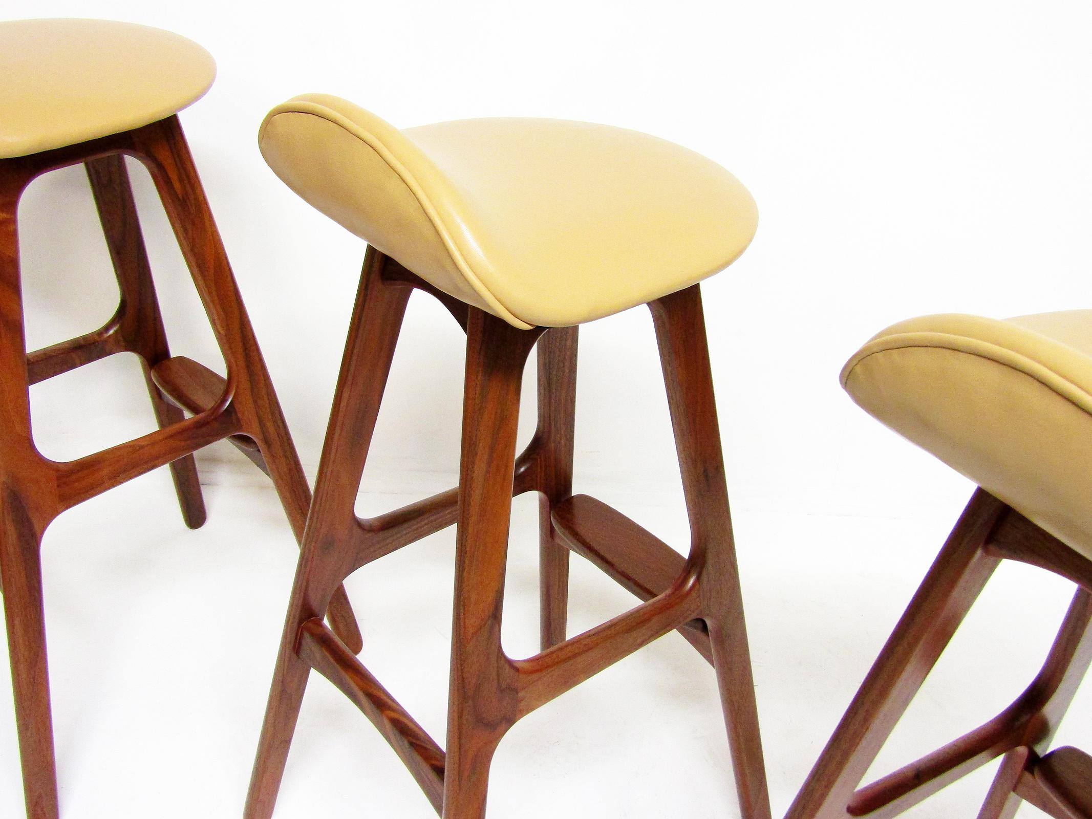 Three 1960s Danish Bar Or Kitchen Stools In Rosewood & Leather by Erik Buch For Sale 2
