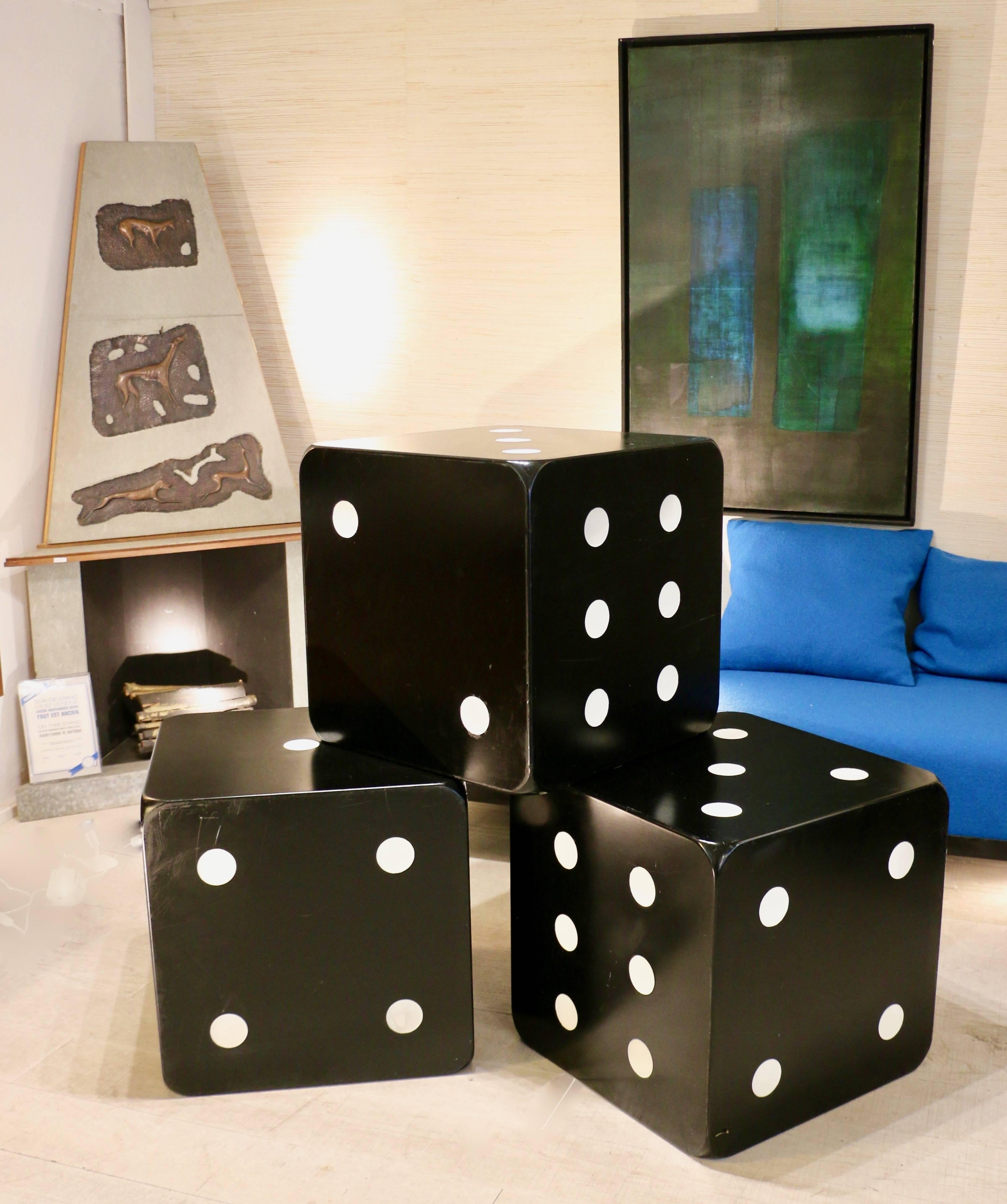 Three 1970s Italian Dices Coffee Tables In Fair Condition For Sale In Saint-Ouen, FR
