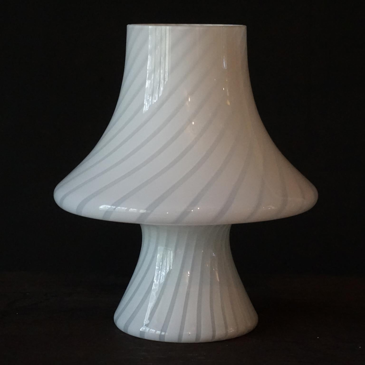 Three 1980s Italian Medium Murano White Glass Swirl Mushroom and Egg Lamps For Sale 4