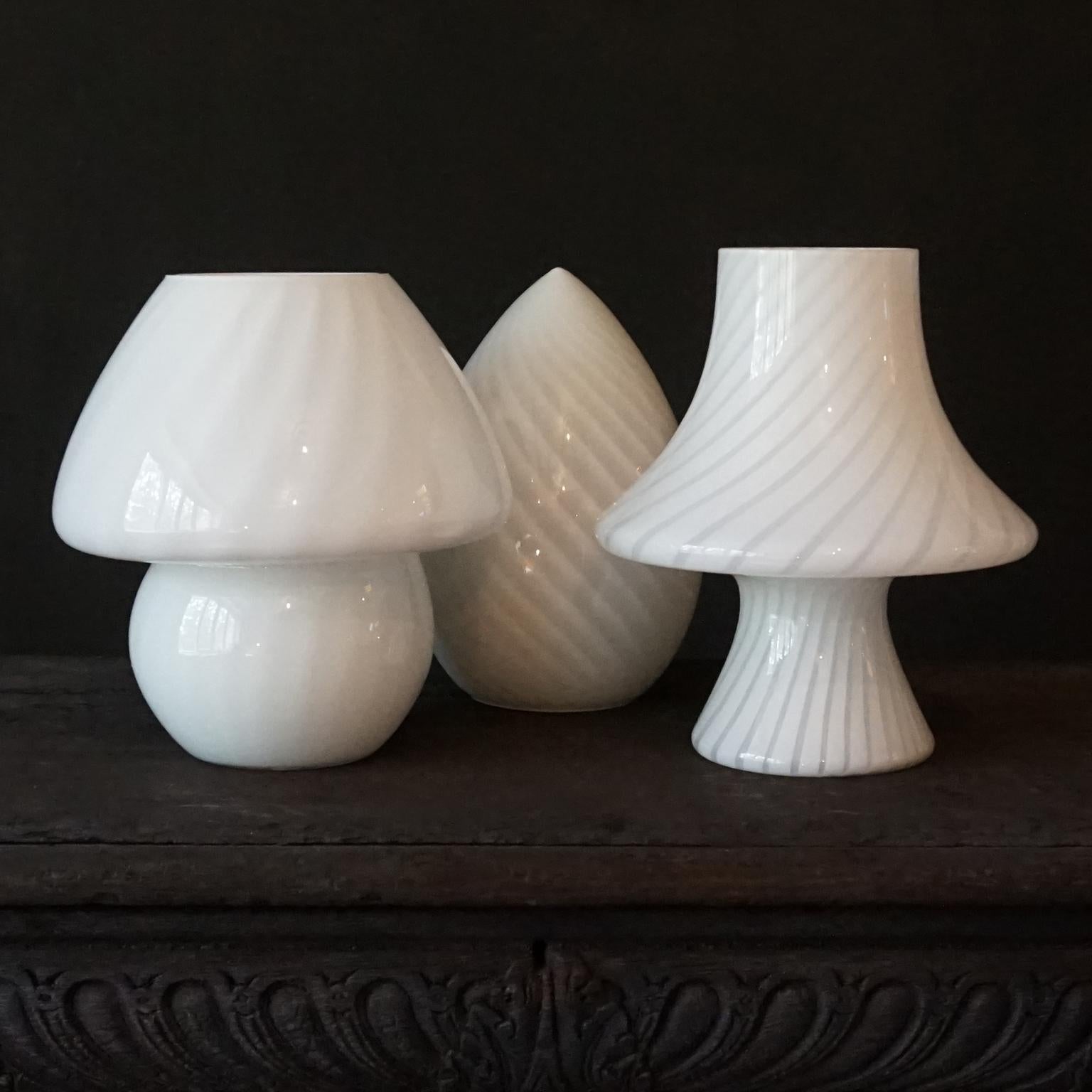 Late 20th Century Three 1980s Italian Medium Murano White Glass Swirl Mushroom and Egg Lamps For Sale