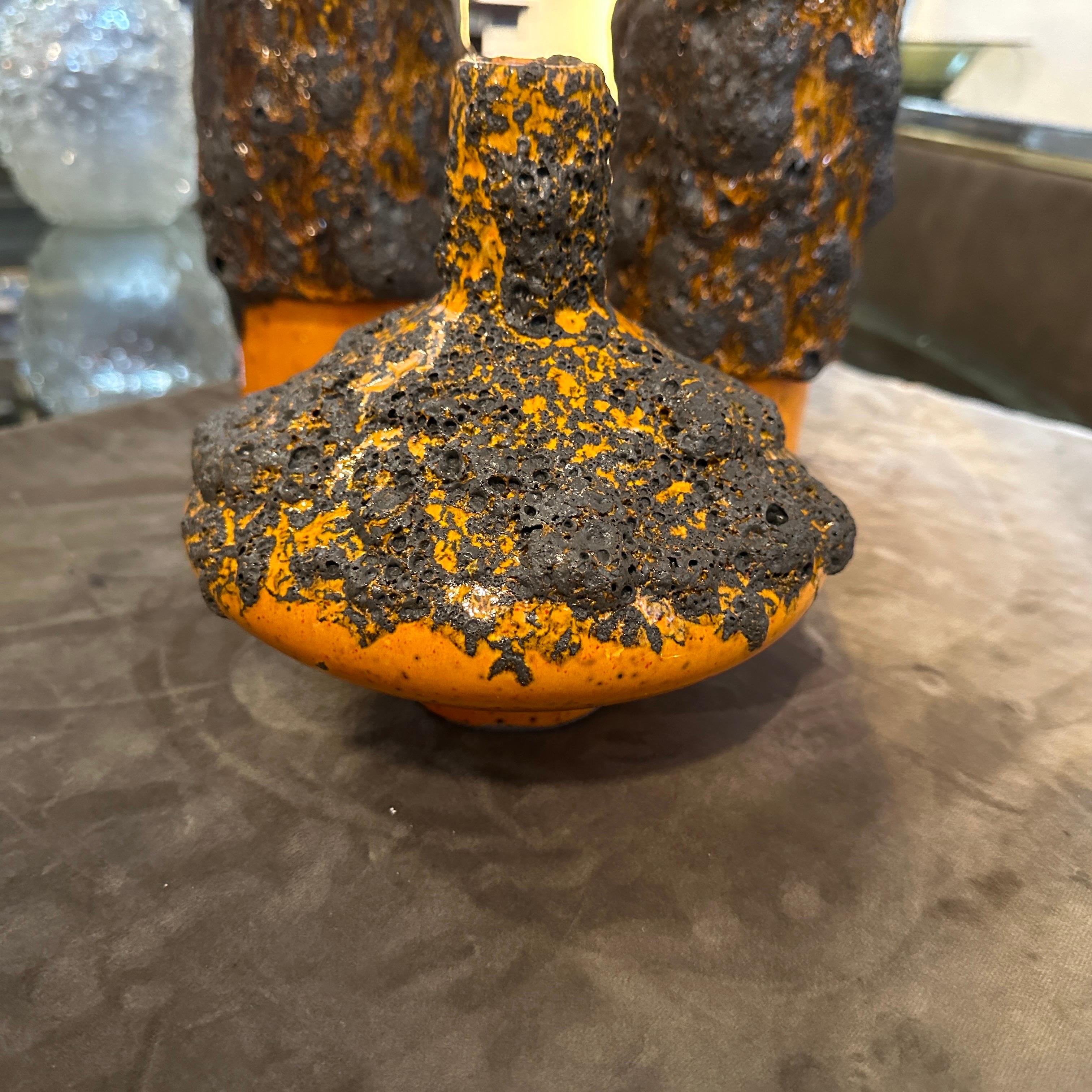 Tre arancioni e neri modernisti degli anni '80  Vasi tedeschi in ceramica Fat Lava in vendita 5