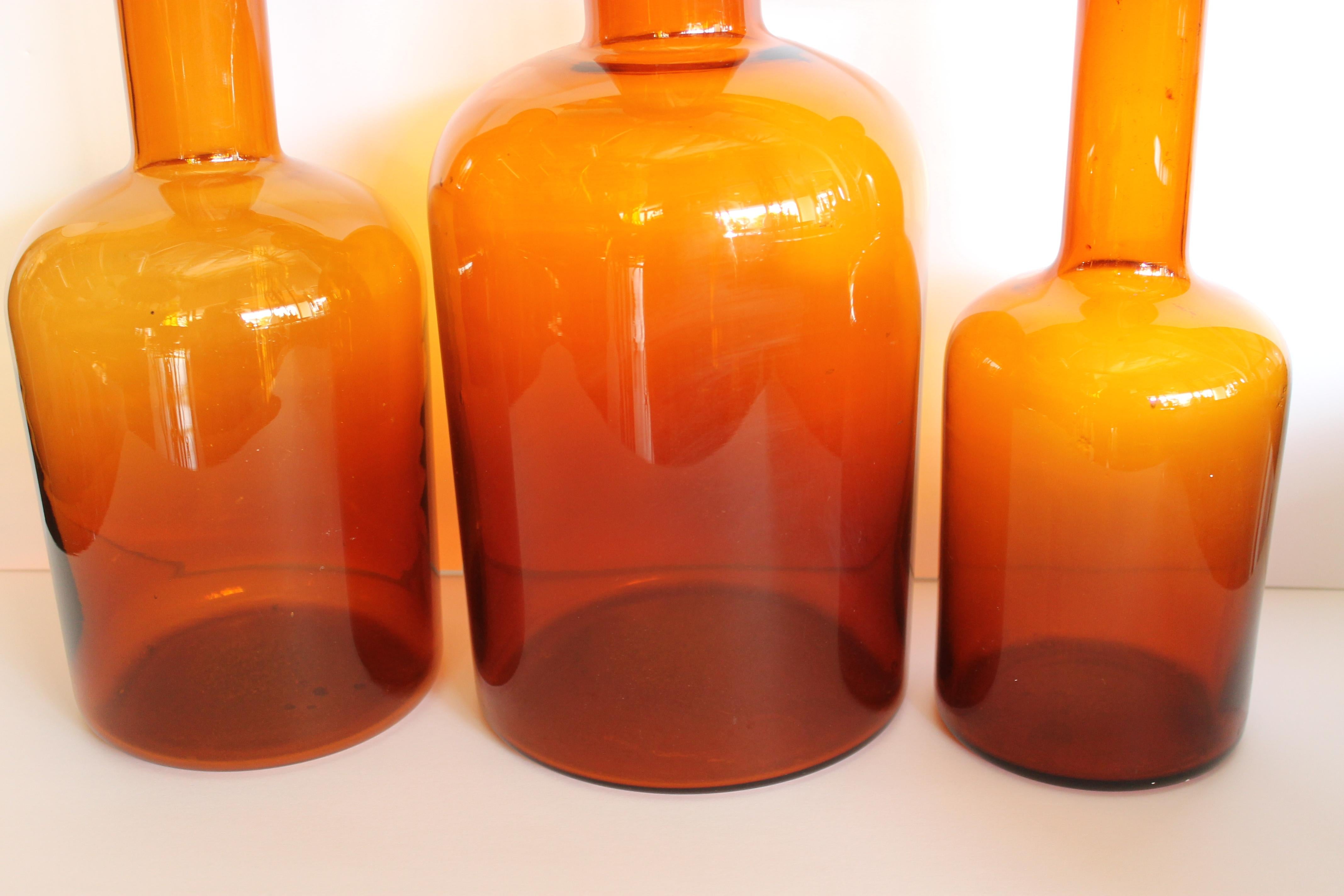 Danois Trois bouteilles d'ambre d'Otto Bauer pour Holmegaard, Danemark en vente