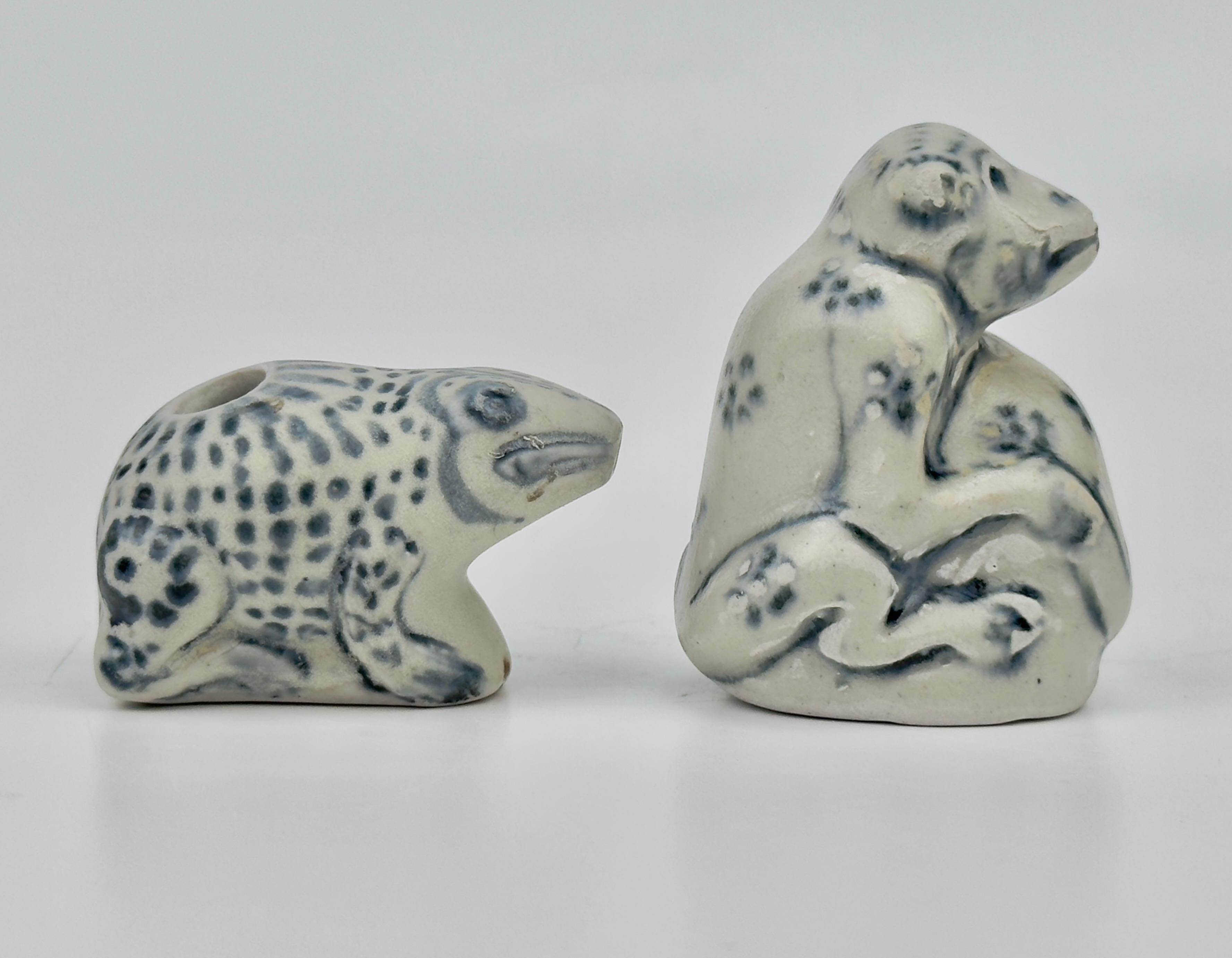 Tres goteros con forma de rana, loro y mono de Annam, s. XV La Dinastía en venta 9
