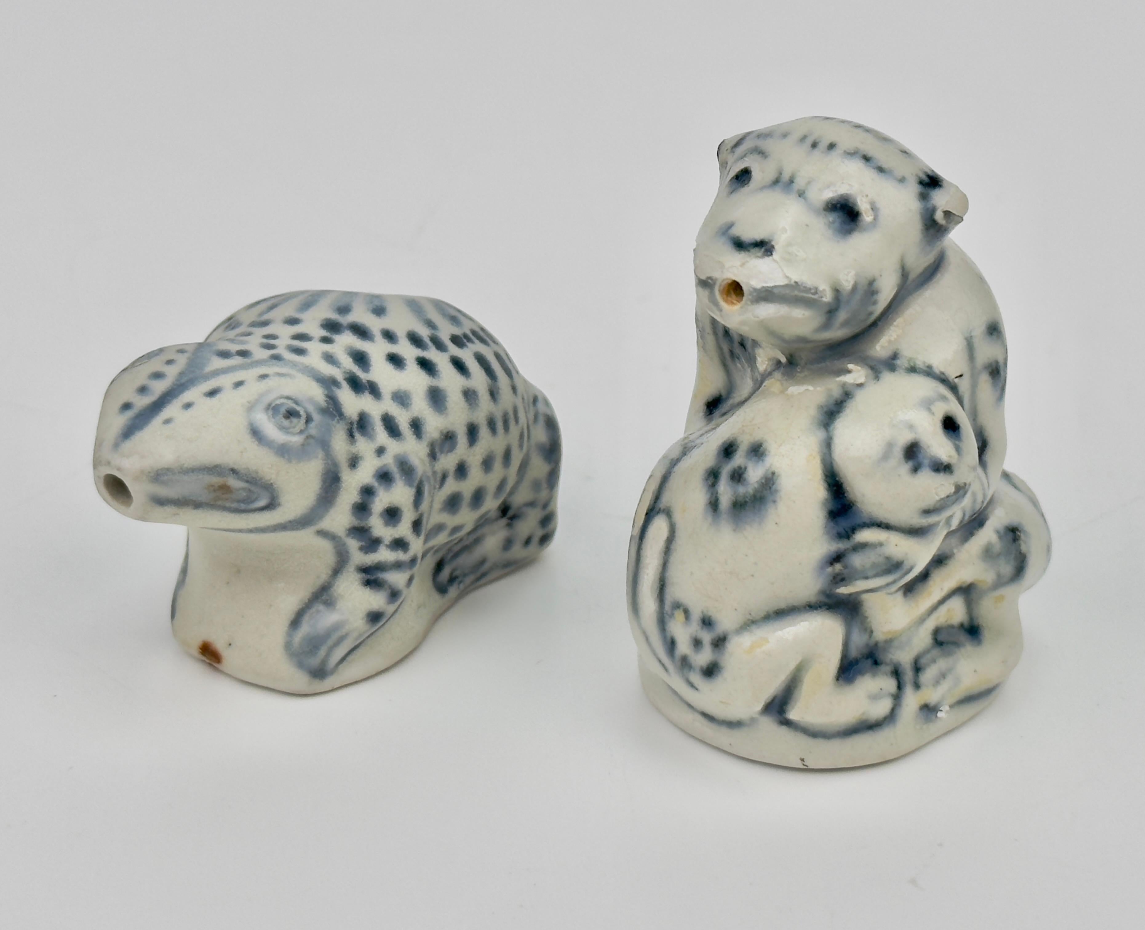 Tres goteros con forma de rana, loro y mono de Annam, s. XV La Dinastía en Bueno estado para la venta en seoul, KR