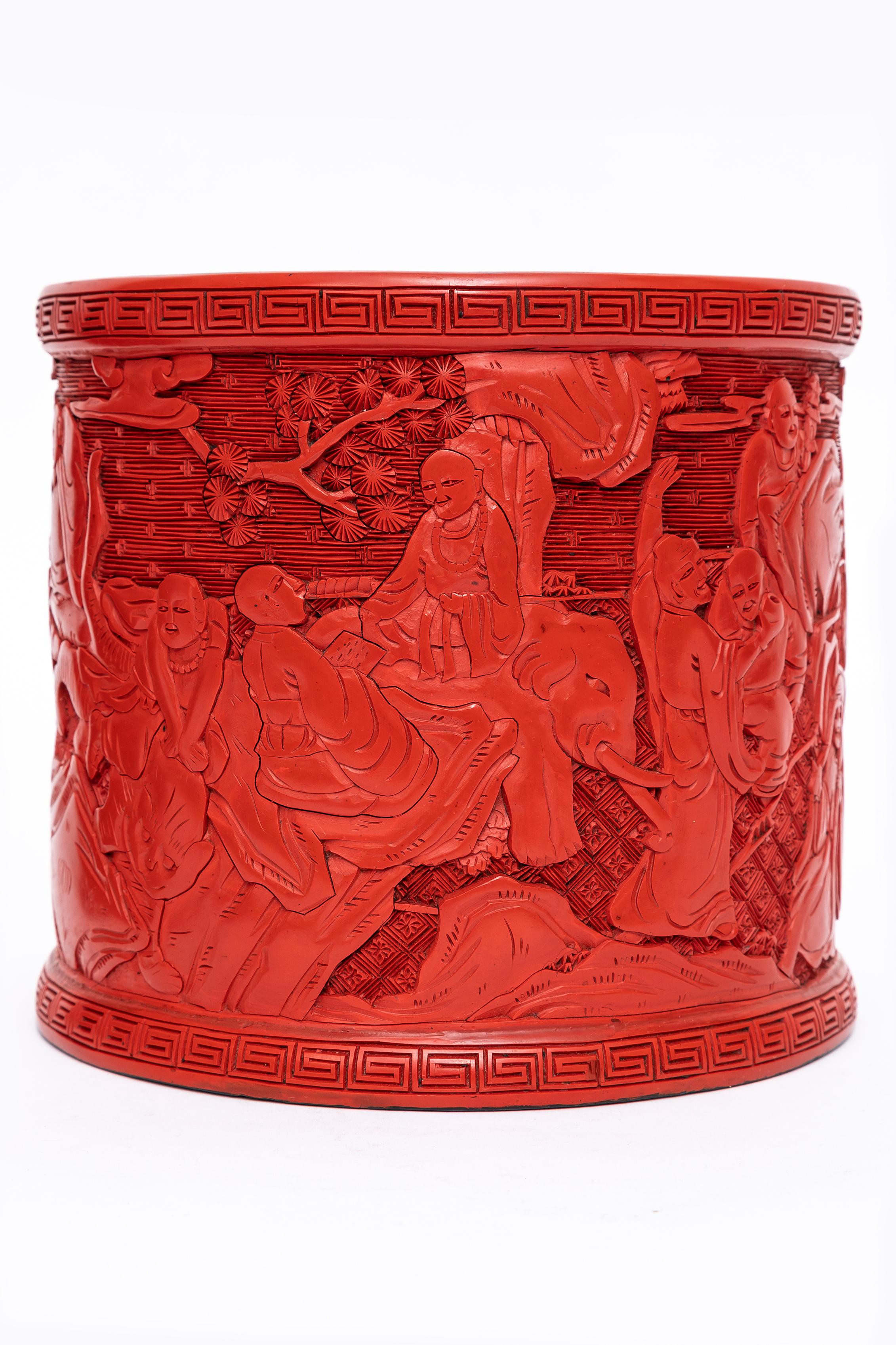 Three Antique Chinese Cinnabar Lacquer Vases with Gorgeous Chinese Carvings In Good Condition For Sale In New York, NY
