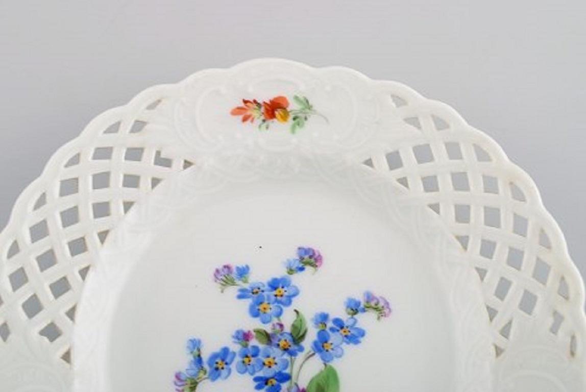19th Century Three Antique Meissen Plates in Hand-Painted Porcelain with Floral Motifs For Sale