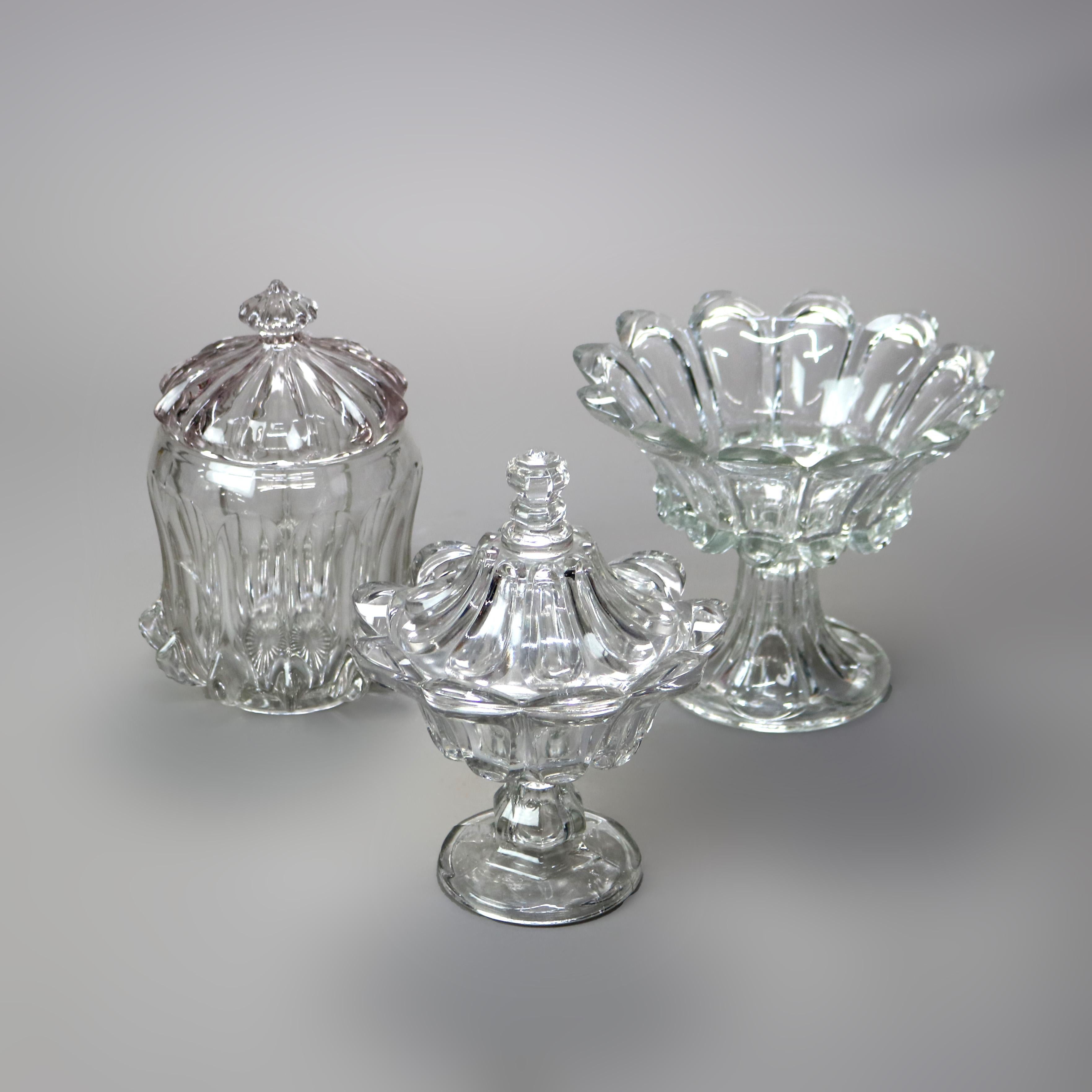 Trois pièces anciennes en verre pressé 19ème siècle en vente 8