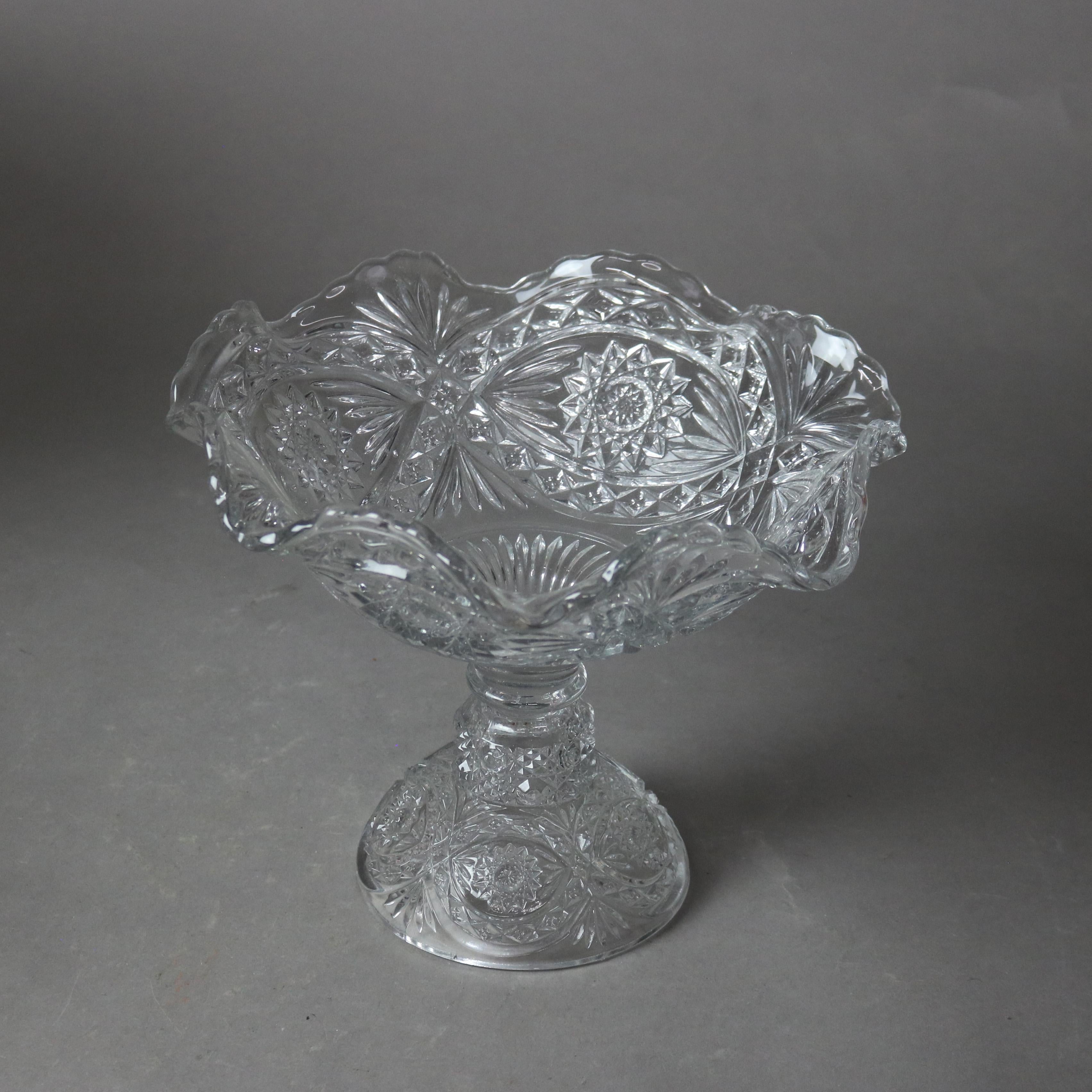 Trois bols à punch et compote en verre pressé anciens C1920 en vente 1