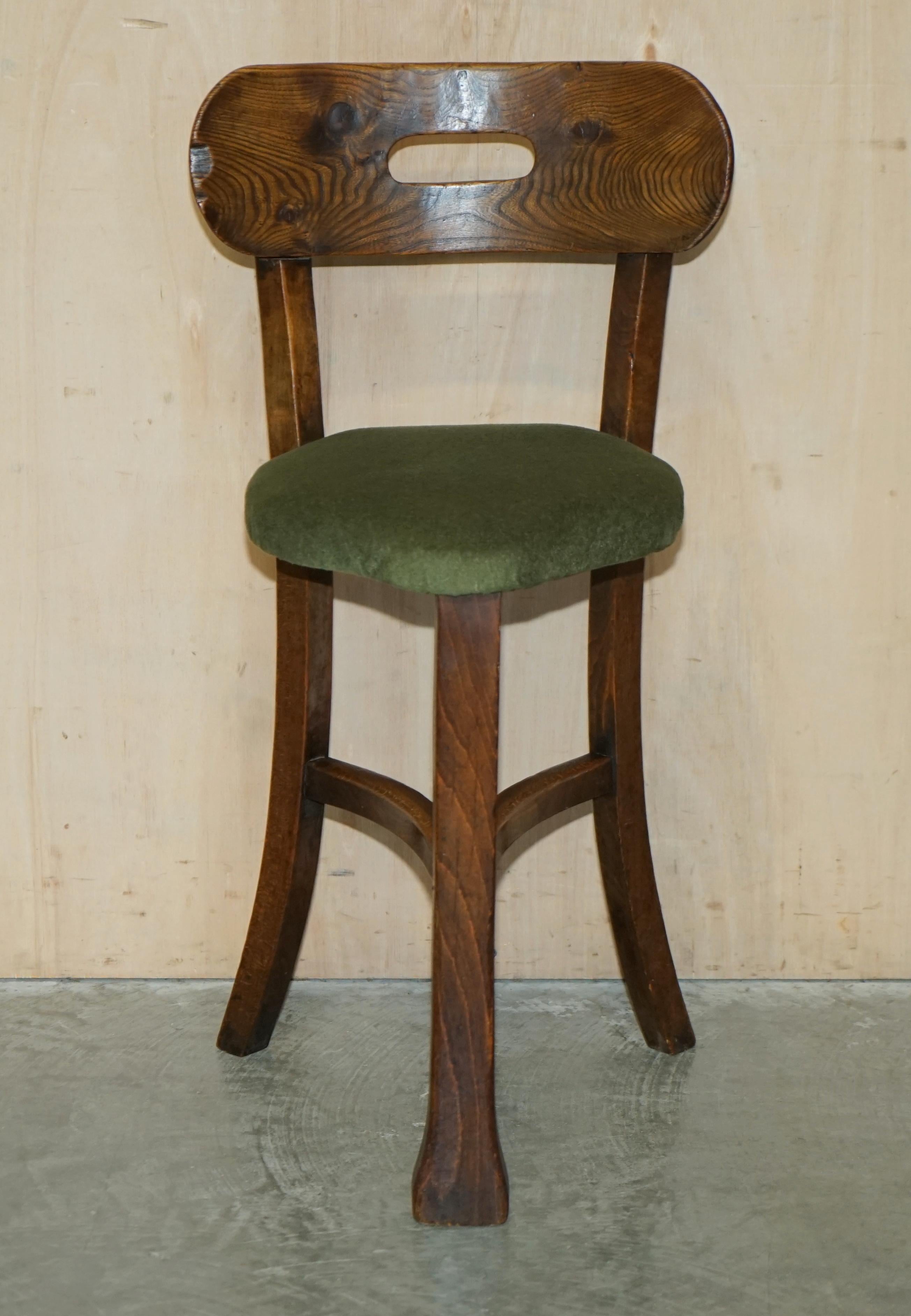 Three Antique Primative Solid Elm Arts & Crafts Cock Fighting Chairs / Stools For Sale 7