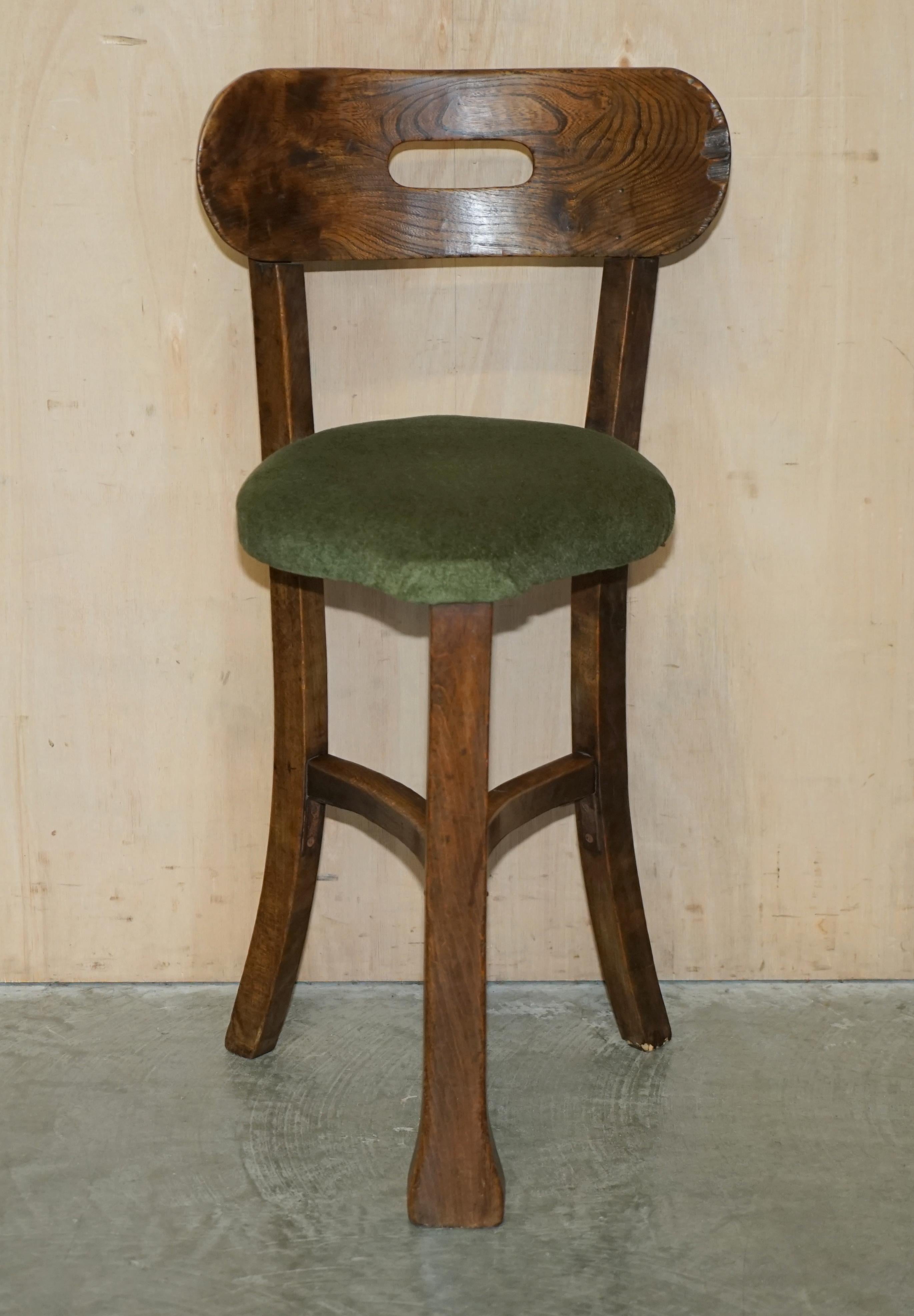 Three Antique Primative Solid Elm Arts & Crafts Cock Fighting Chairs / Stools For Sale 10
