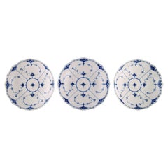 Three Antique Royal Copenhagen Blue Fluted Full Lace Bowls, Early 19th Century