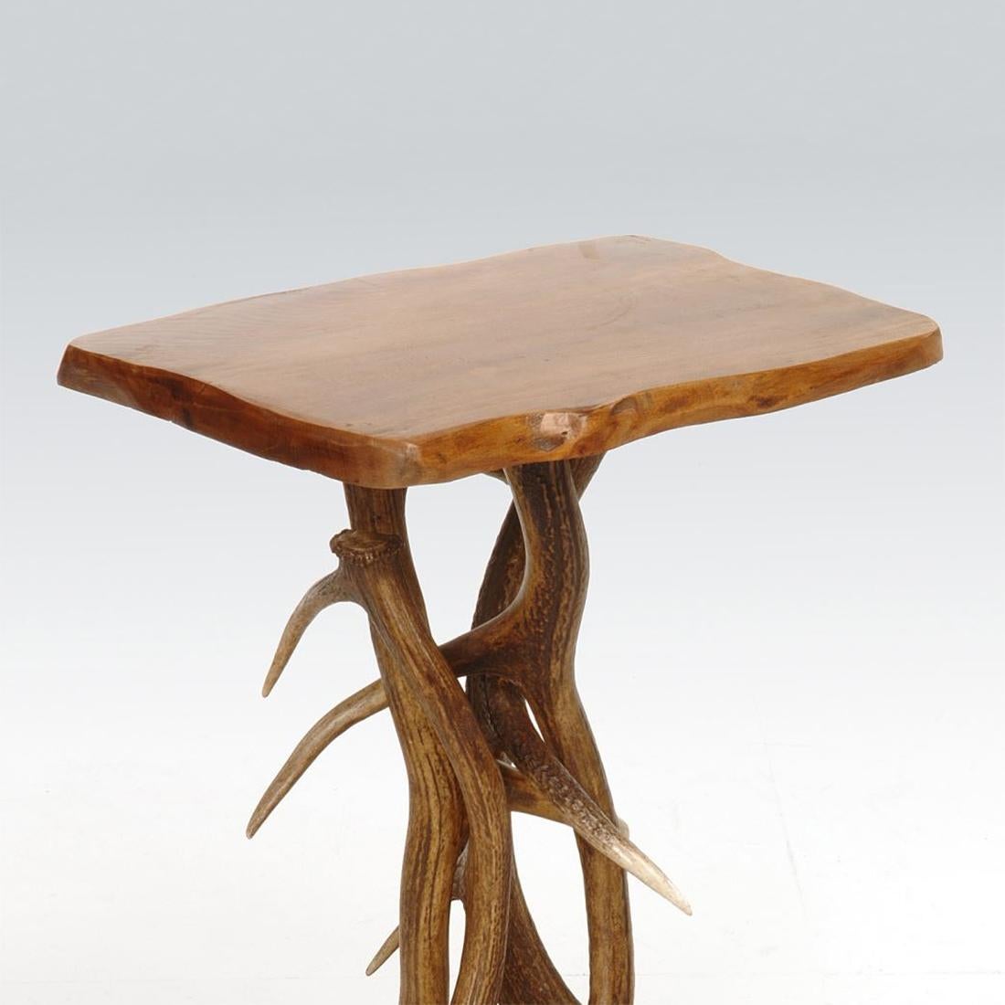 antler end table