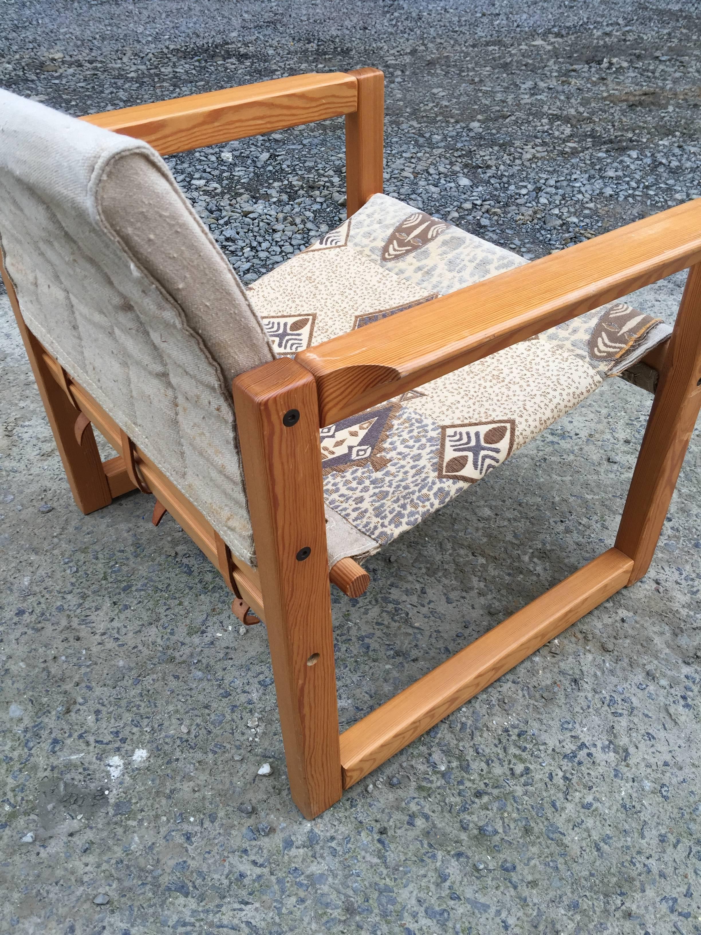  Three Armchairs in Pine and Leather, circa 1970 For Sale 2