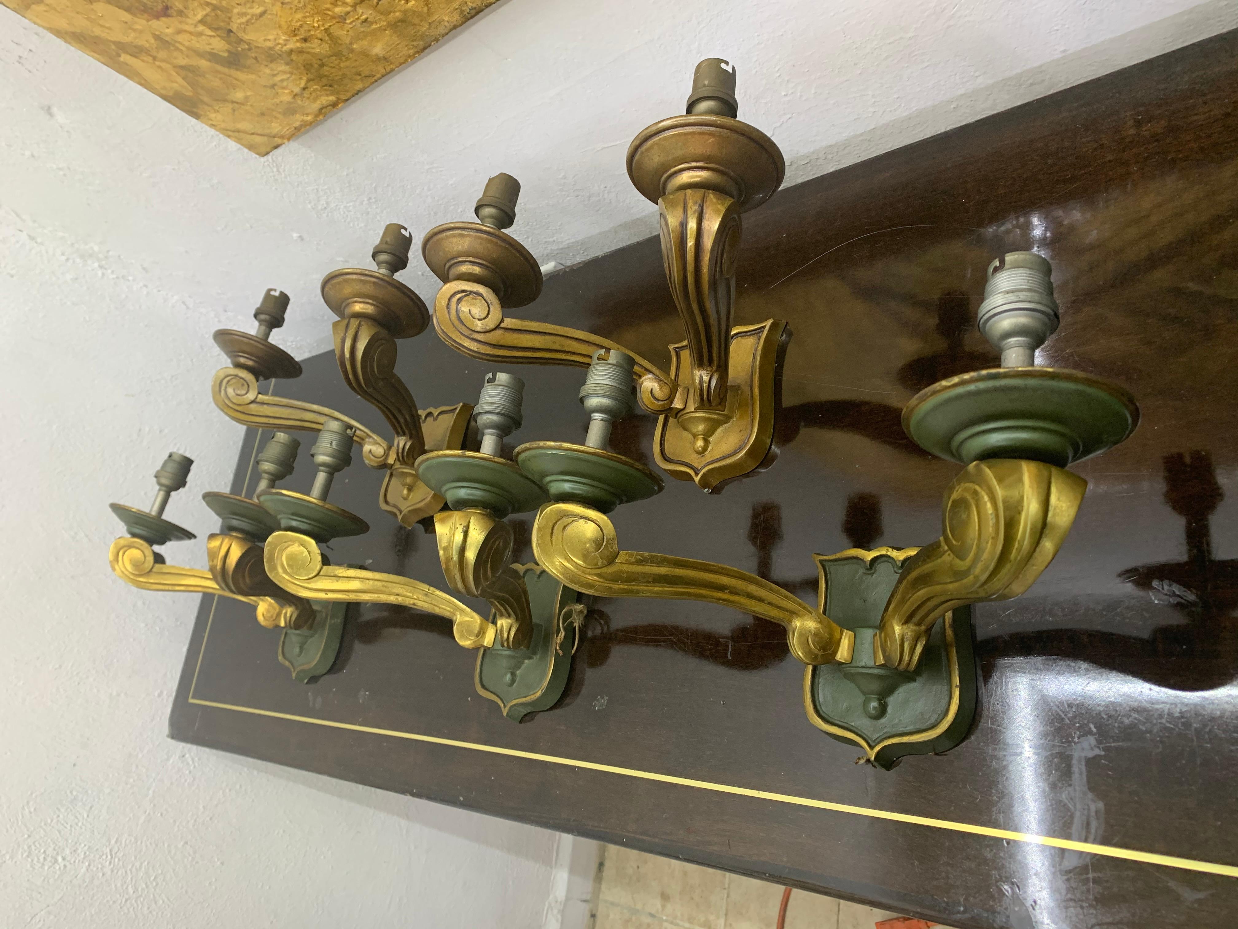 Fatto a mano Tre lampade Art Deco in bronzo di Jules Leleu Francia, circa 1940 in vendita