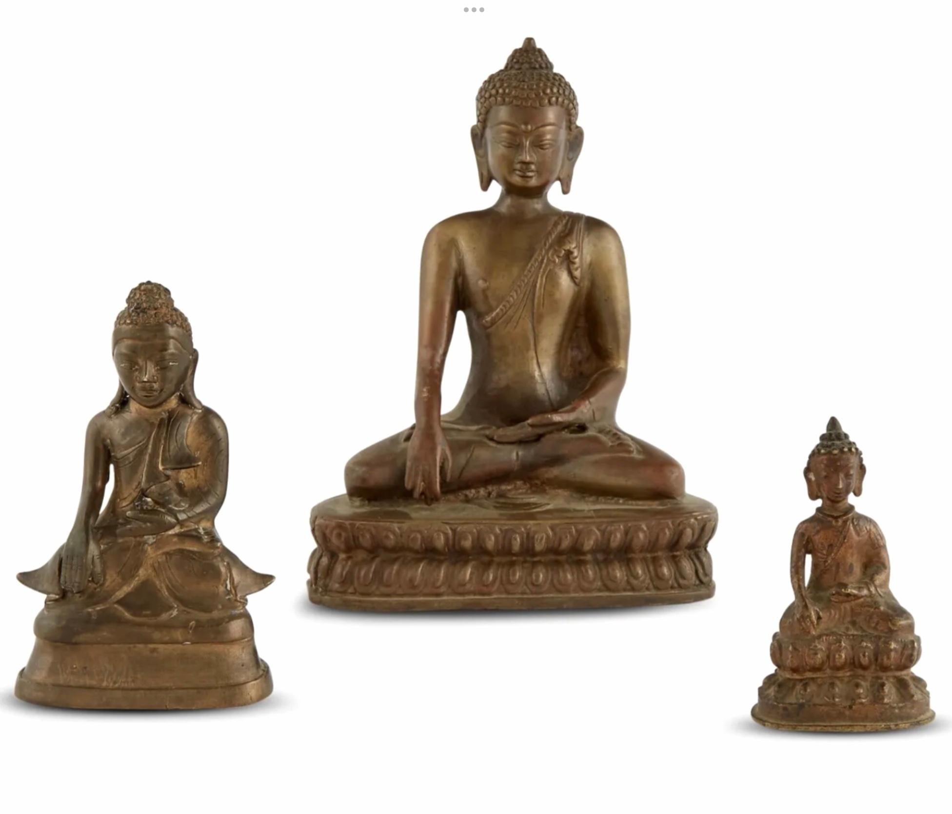 Three Asian Cast Bronze Figures of Buddha 18th-19th century In Fair Condition For Sale In Dallas, TX