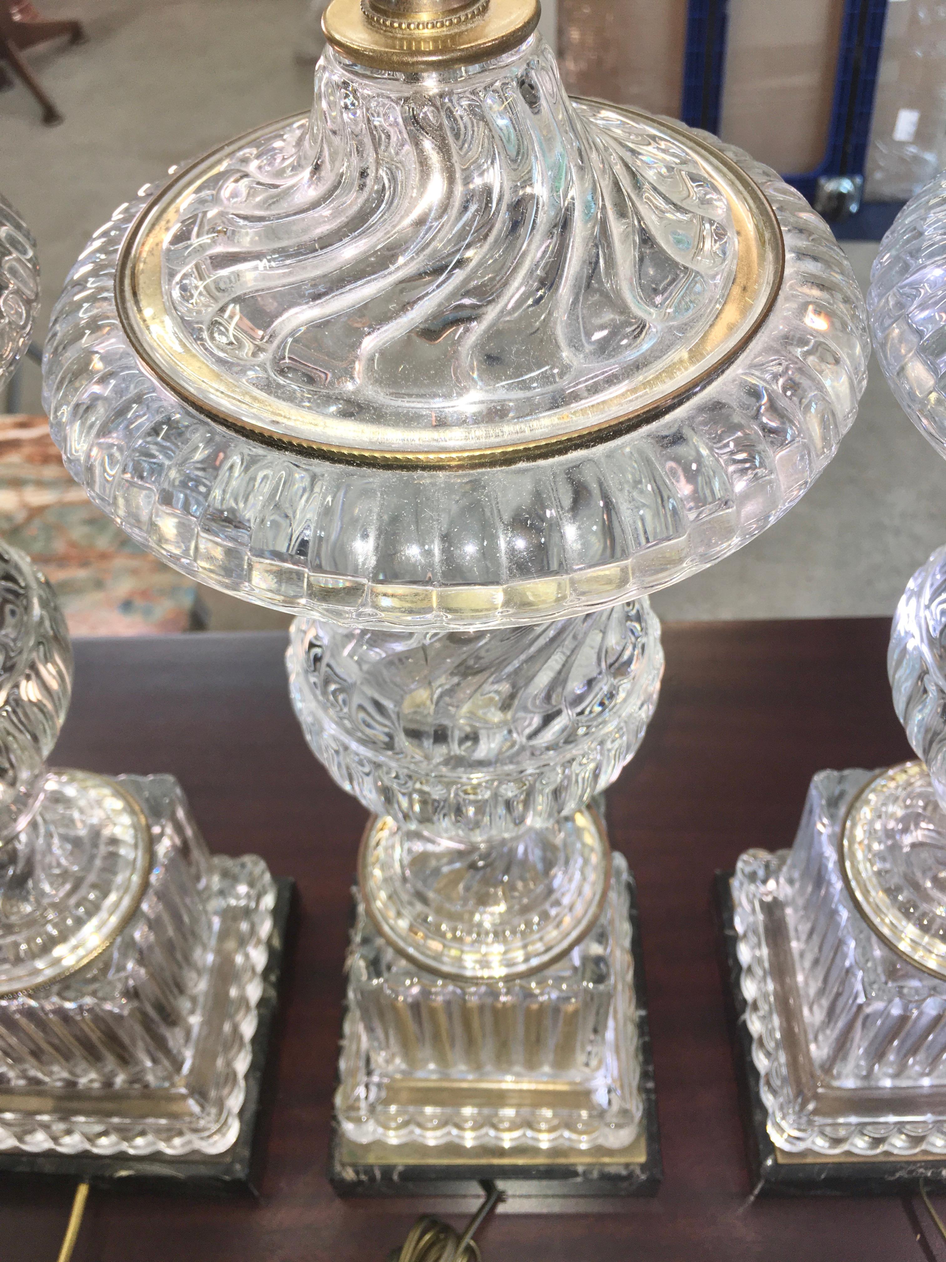 3 Vasen-Lampen aus wirbeltem Kristall im Baccarat-Stil von Paul Hanson im Angebot 11