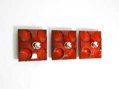 Drei schöne original 1970er A Space Age rote Keramik-Wandlampen