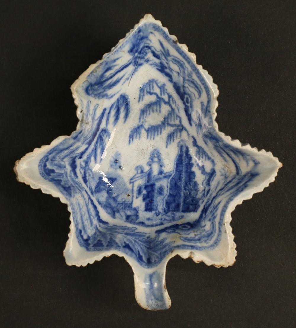 Three Blue and White Staffordshire Porcelain Leaf Form Dishes - Canton style  In Fair Condition For Sale In Leesburg, VA