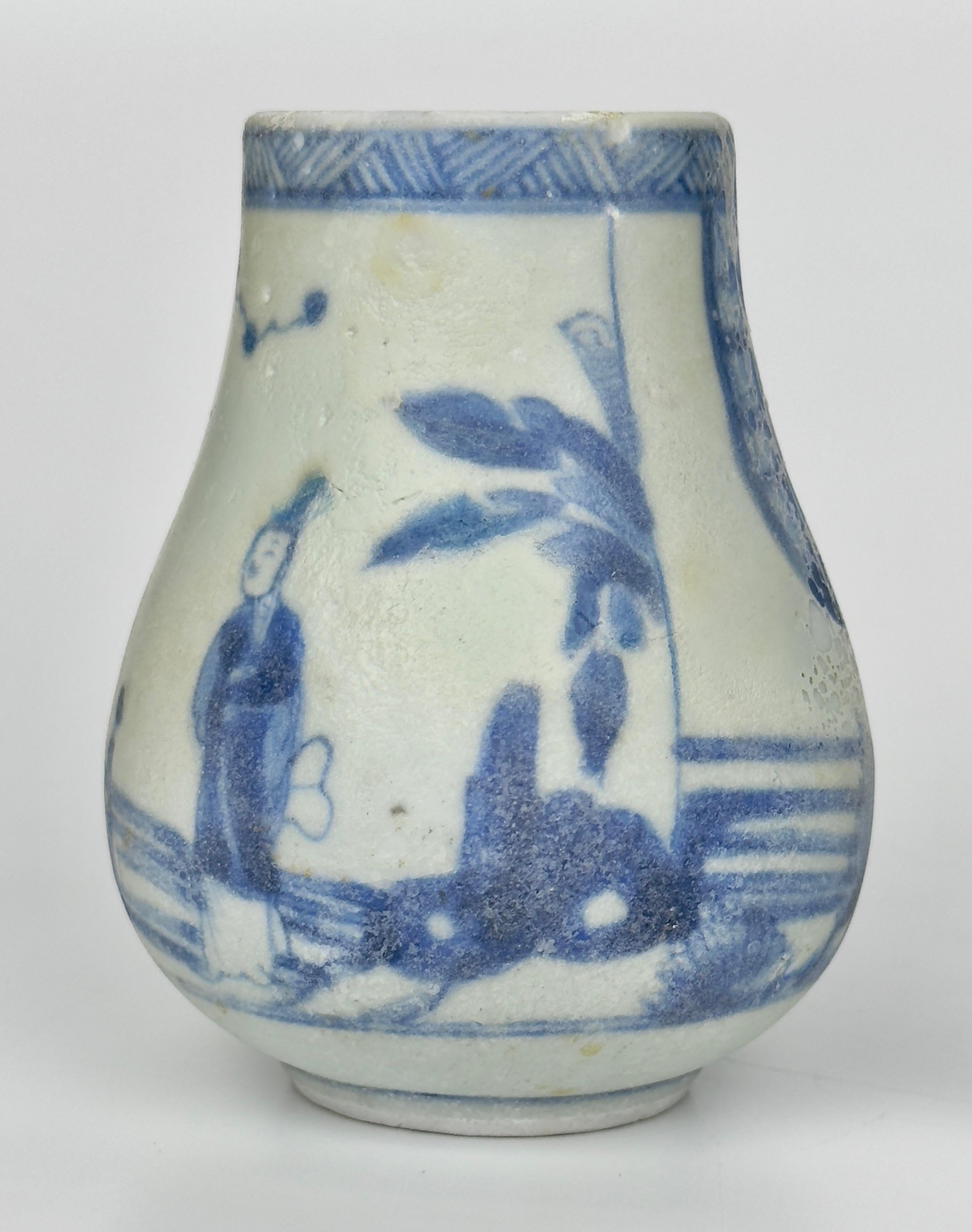 Tre teiere blu e bianche provenienti da una nave di Mau Mau, 1725 circa, dinastia Qing, Yongzheng E. in vendita 2