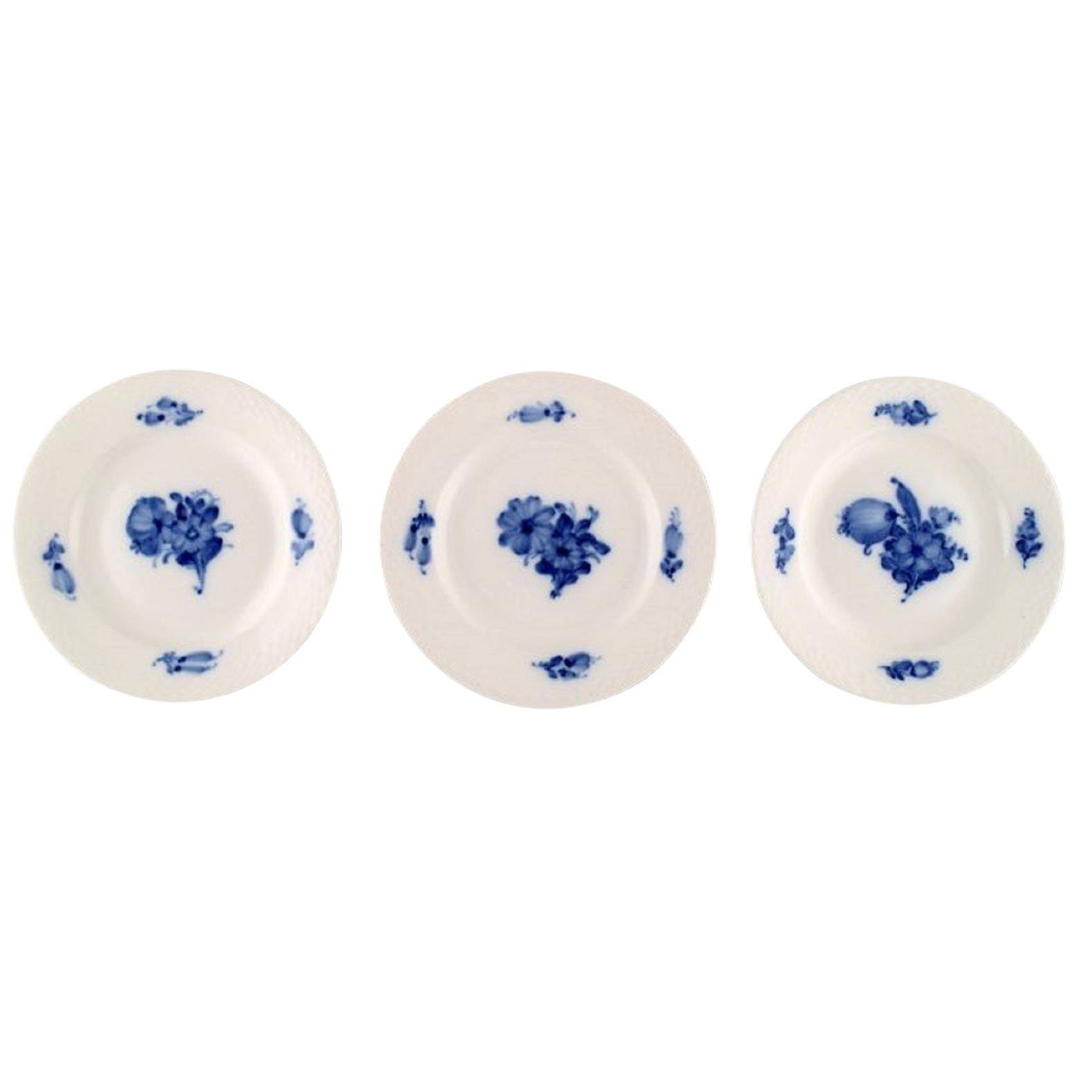 Three Blue Flower Braided Cake Plates from Royal Copenhagen, Number 10/8092 For Sale