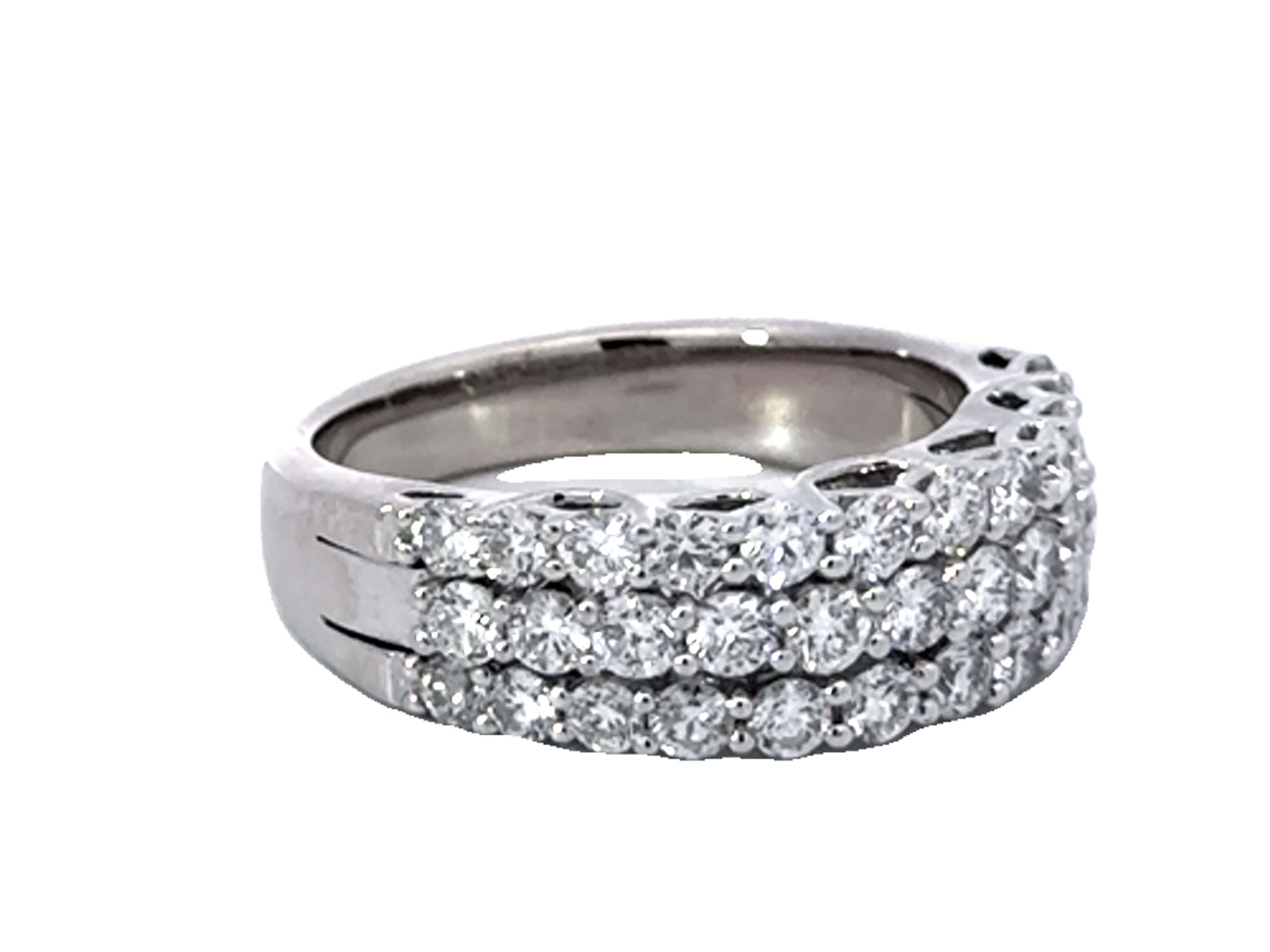 Taglio brillante Anello a fascia con tre diamanti taglio Brilliante in oro bianco 18 ct. in vendita