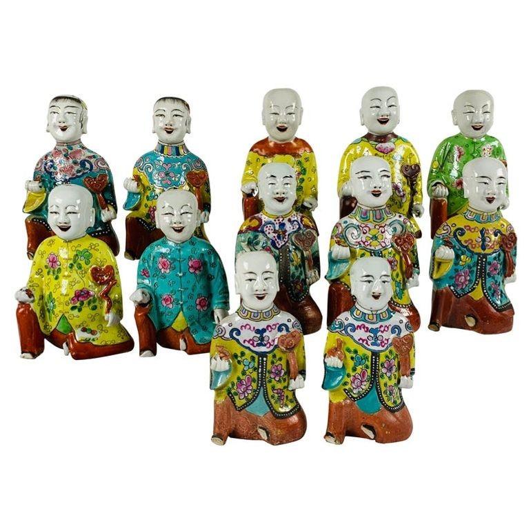 Trois garçons chinois riant « HoHoHo » peints à la main vers 1800 en vente 6