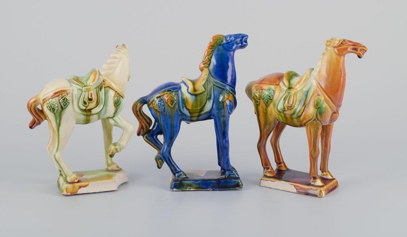 Three Chinese Tang horses in earthenware. Approx. 1930s For Sale 3
