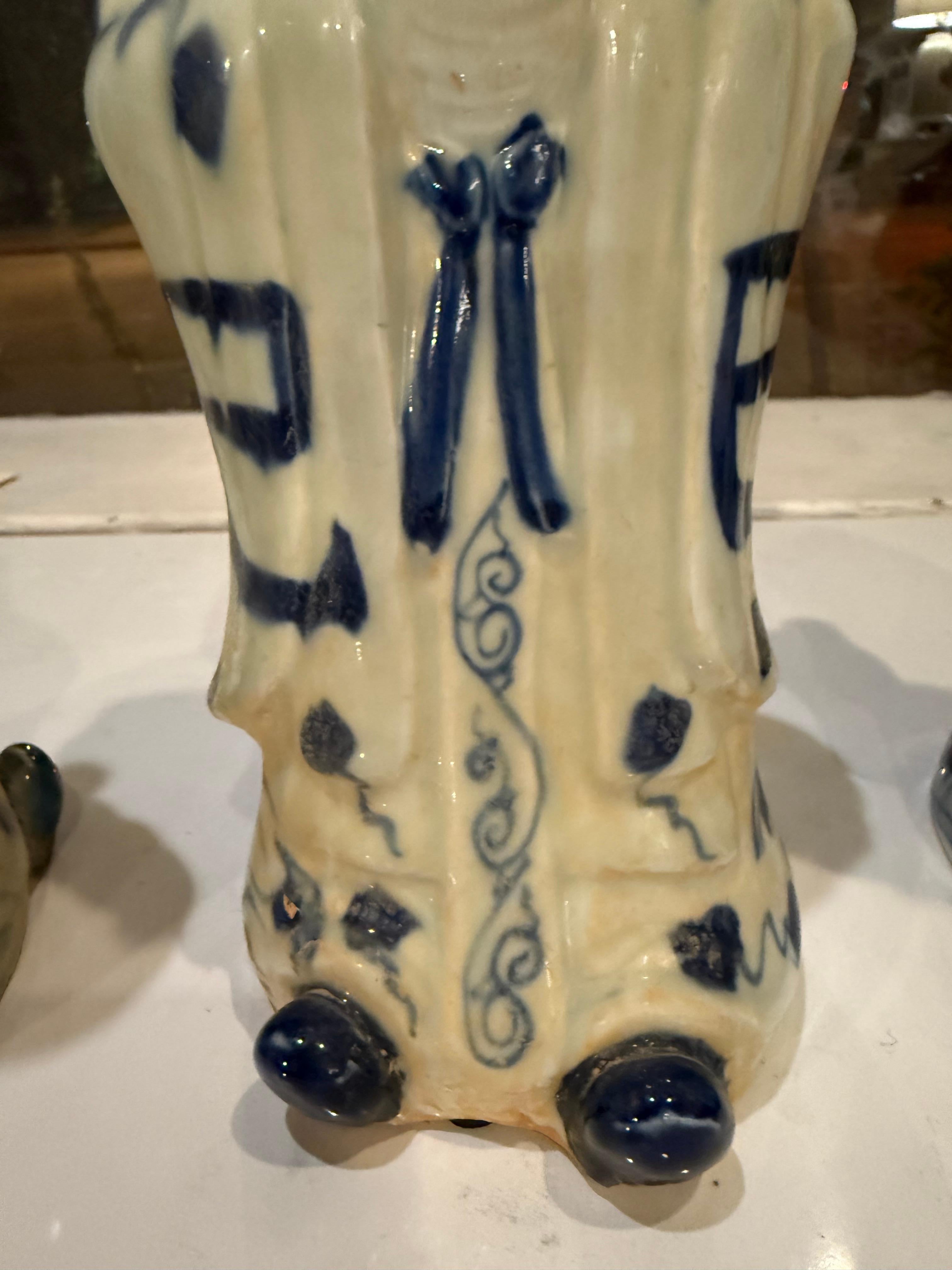 Trois statues du Zodiac chinois - Serpent, Coq et Chèvre en vente 5