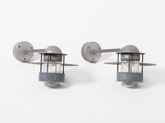 Tres lámparas clásicas de exterior Louis Poulsen "Albertslund" de Jens Møller-Jensen