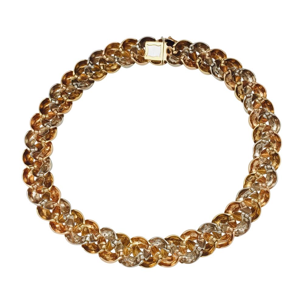 Poiray Necklace, three colours of gold designed as a braid with diamonds. In Excellent Condition In Paris, IDF