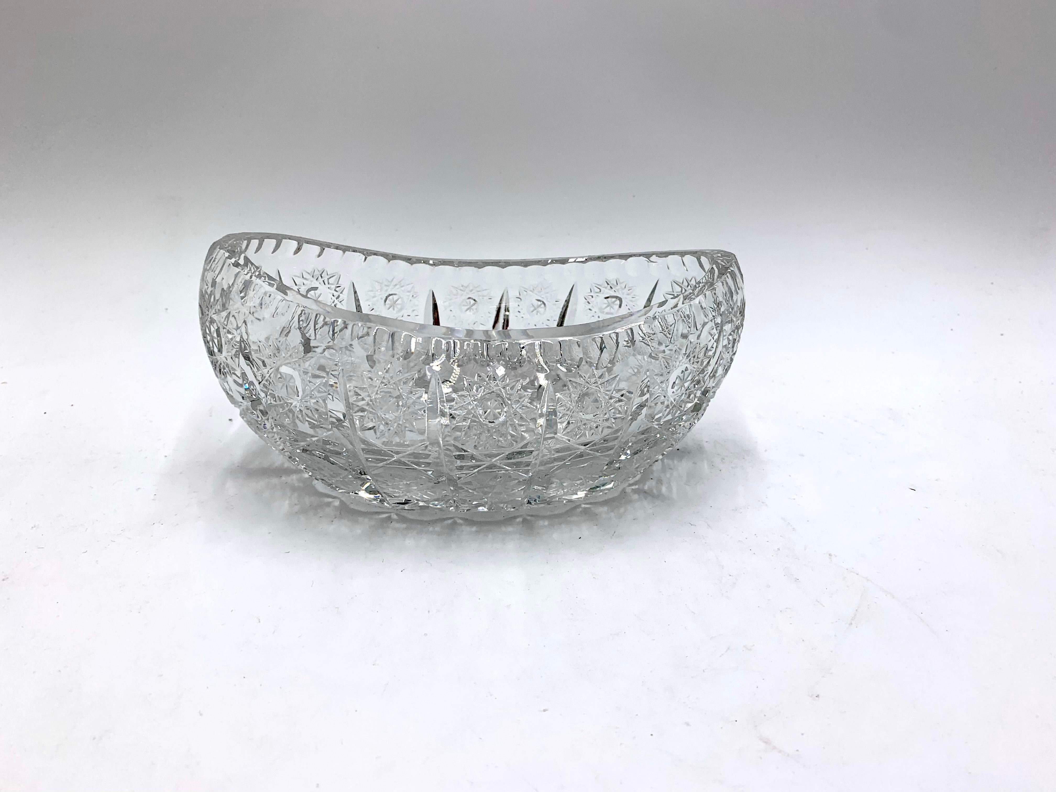 Three Crystal Oval Boat-Like Decorative Bowls, Poland, 1950s For Sale 2