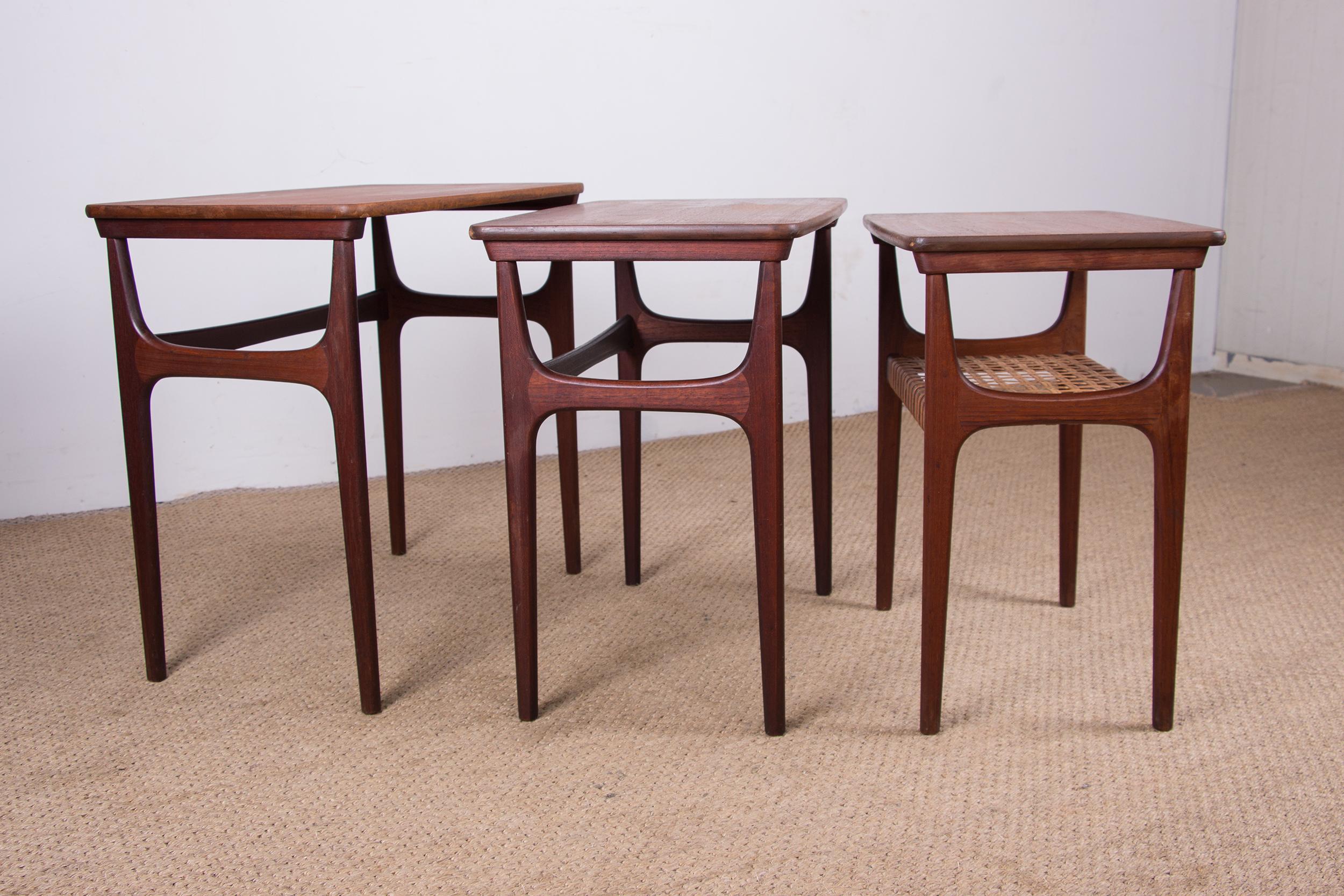 Three Danish Teak and Caning Nesting Tables by Erling Torvits for Heltborg For Sale 4