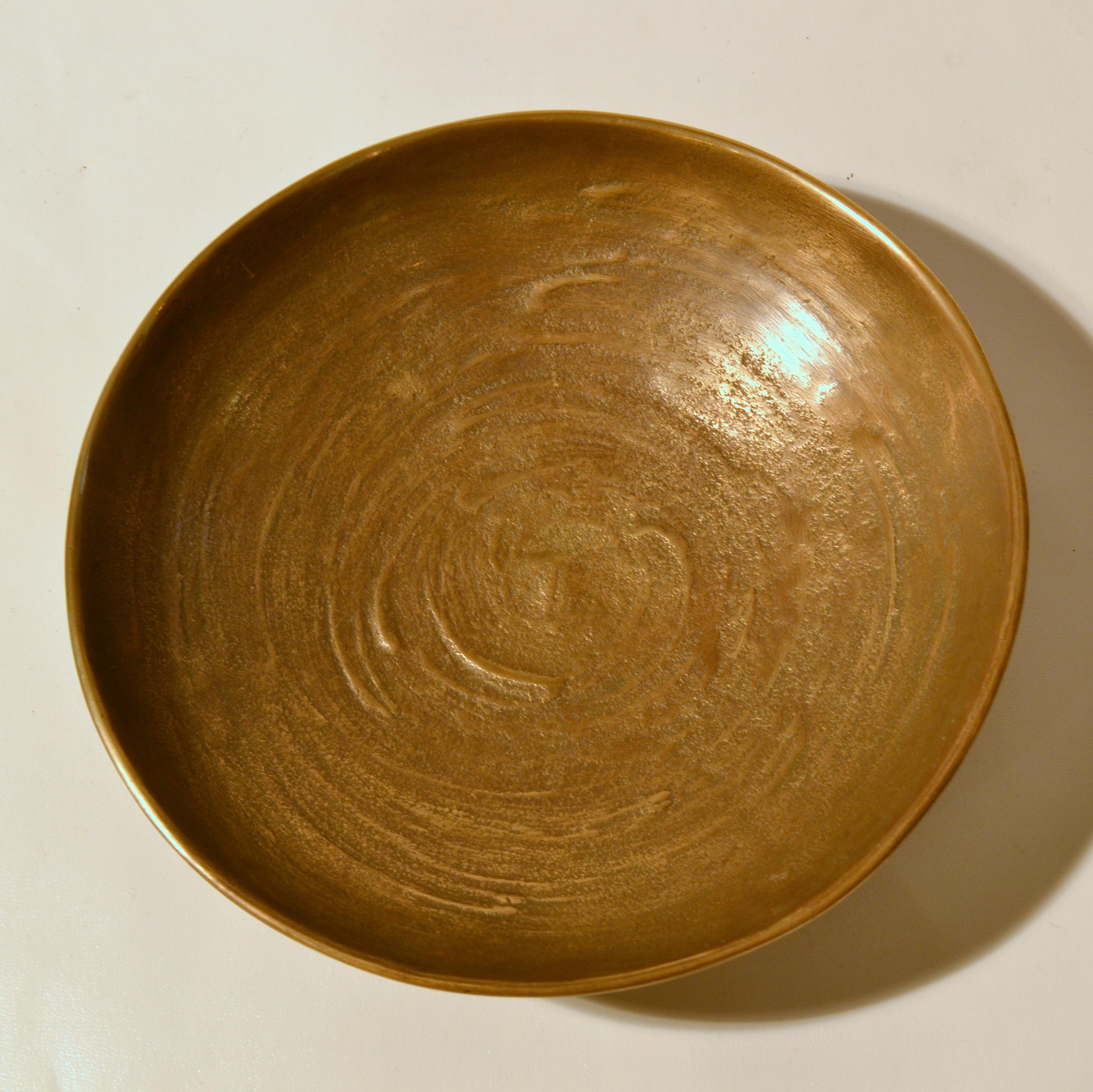 Three Decorative Bronze Mid-Century Modern Bowls 5