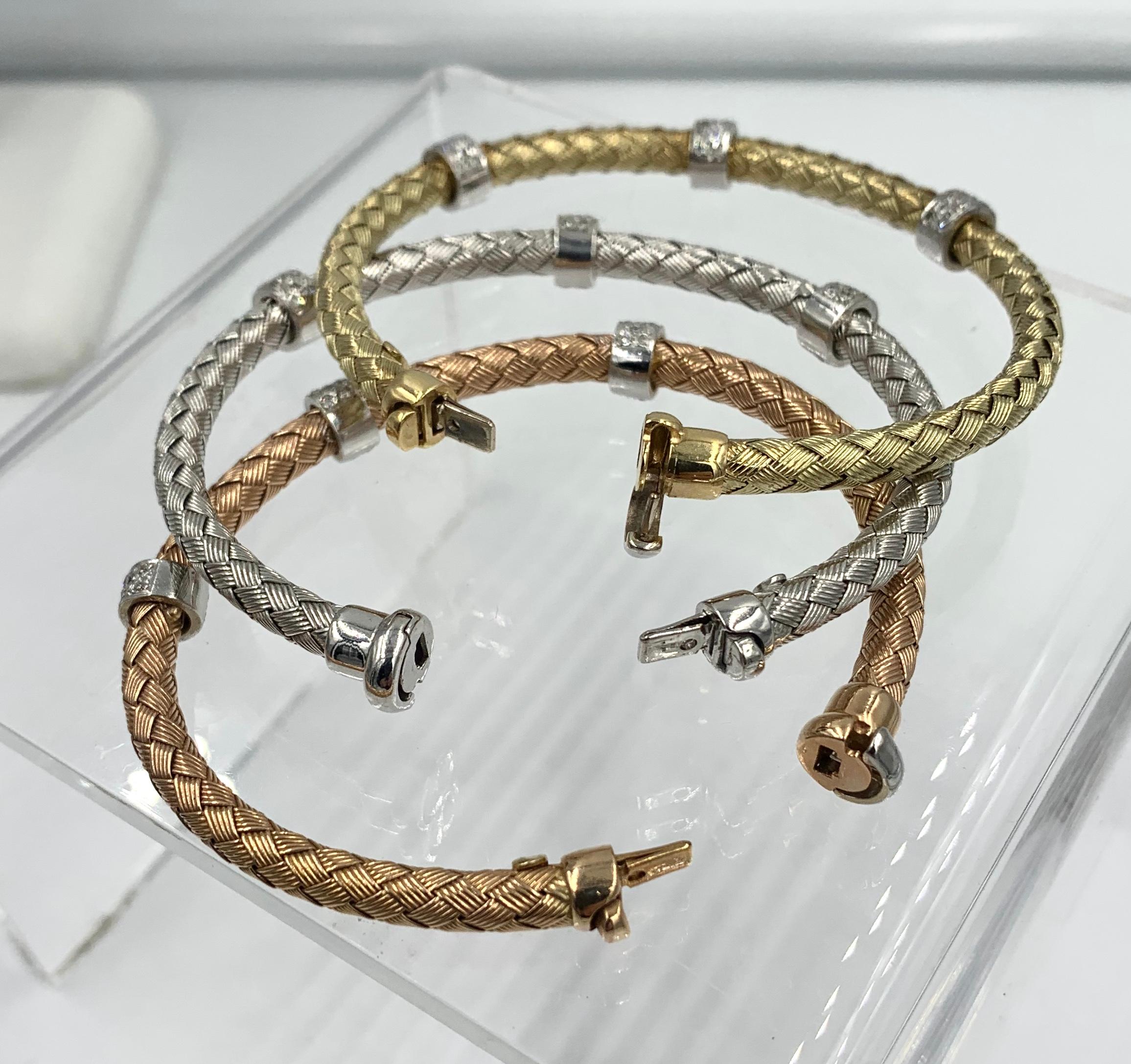 Bracelets jonc empilables à trois diamants en or jaune, rose et blanc 14 carats, Italie en vente 4